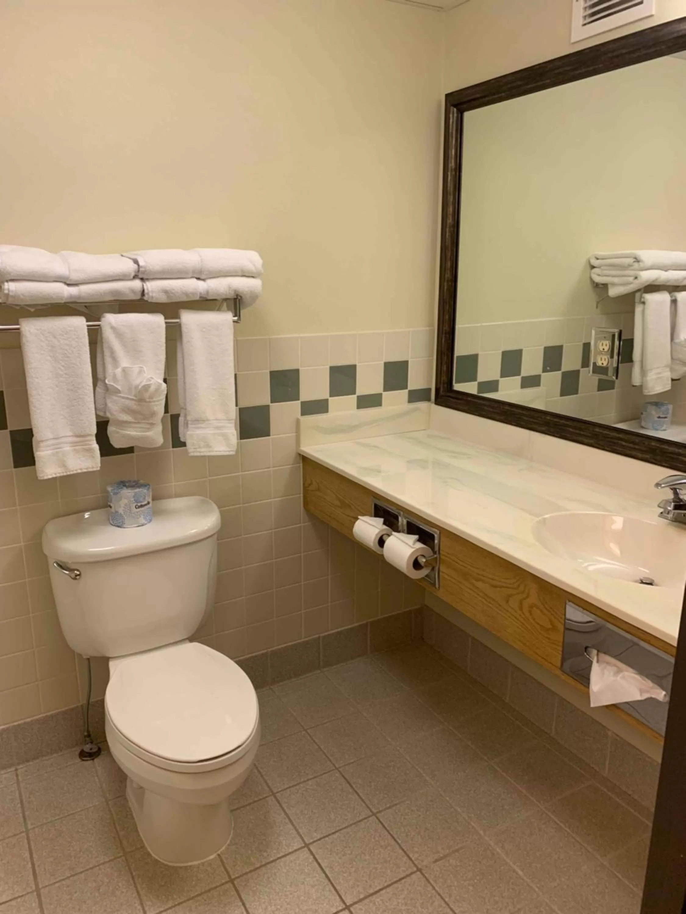 Deluxe Queen Room with Two Queen Beds - Non-Smoking in AmericInn by Wyndham Cody