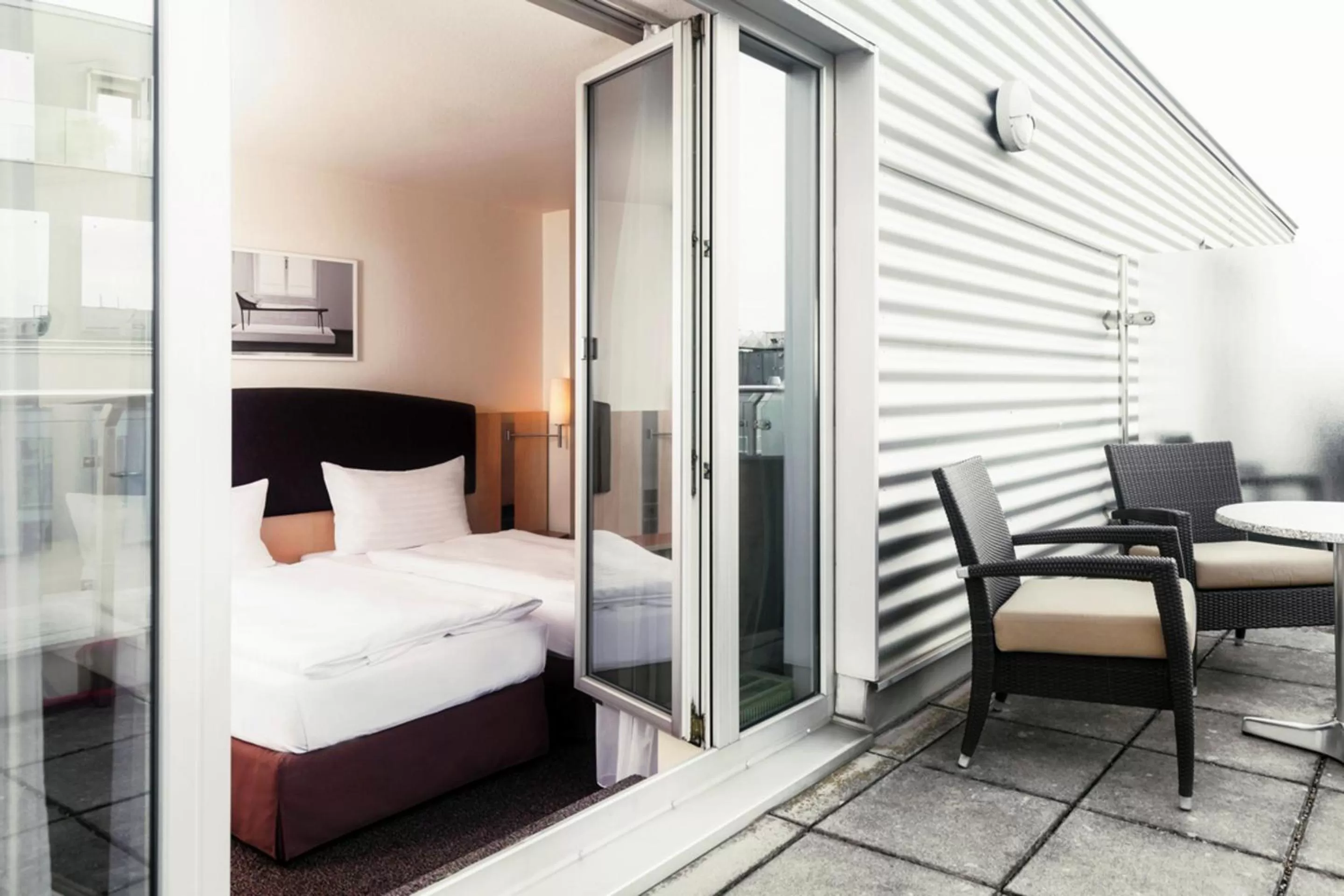 Superior Room with Terrace in IntercityHotel Wien