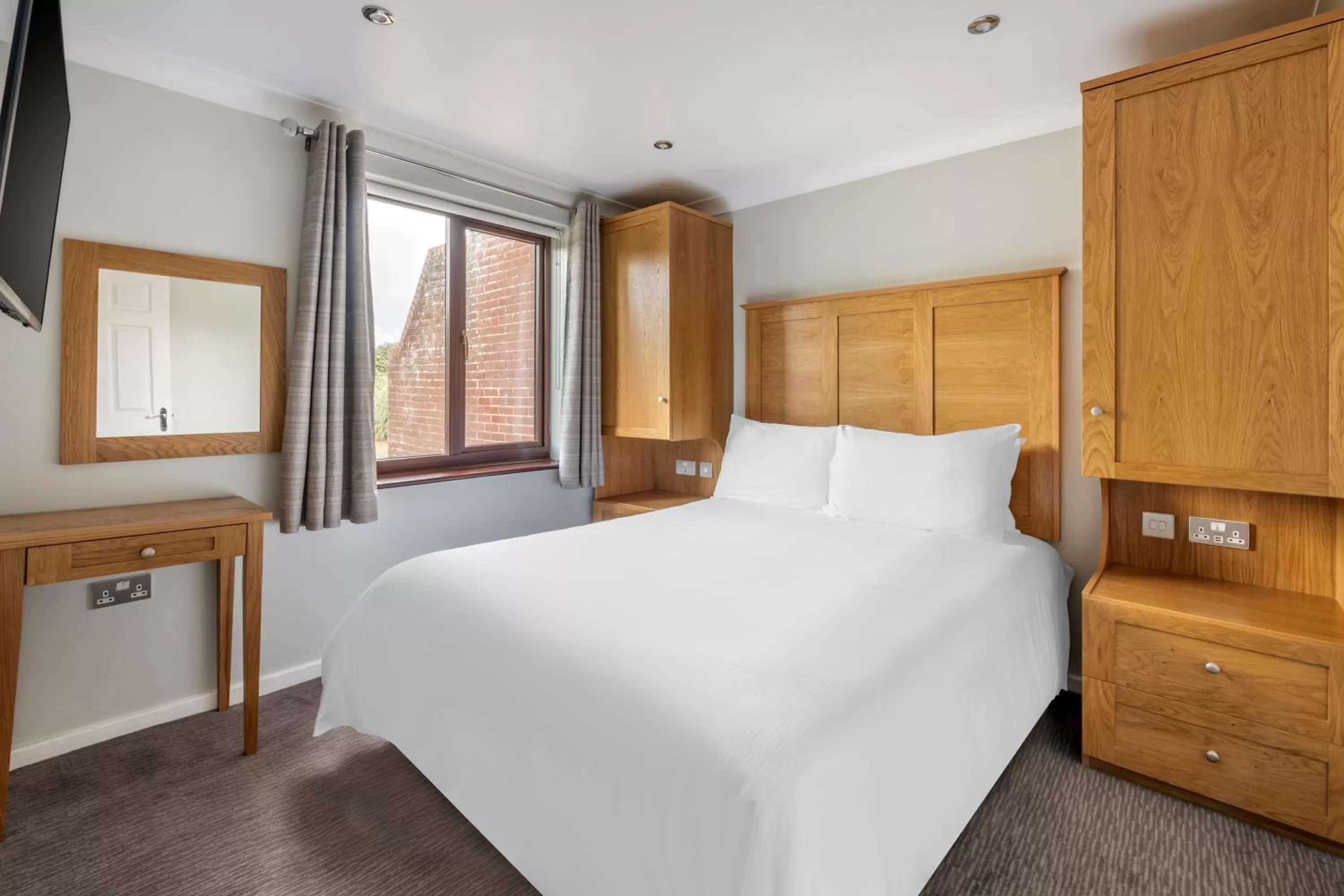 One-Bedroom Apartment in Cromer Country Club