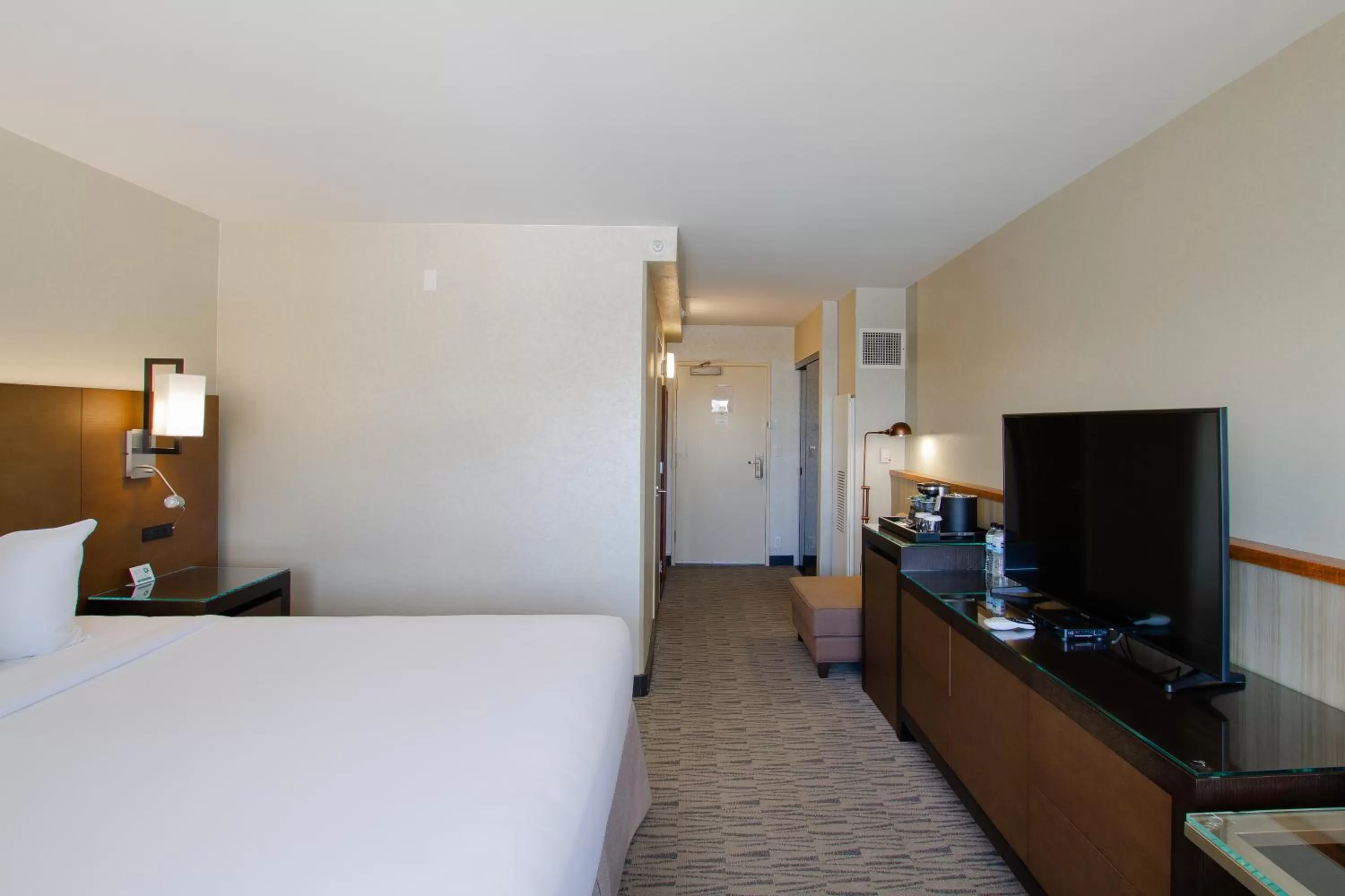 Deluxe King Room in Miyako Hotel Los Angeles