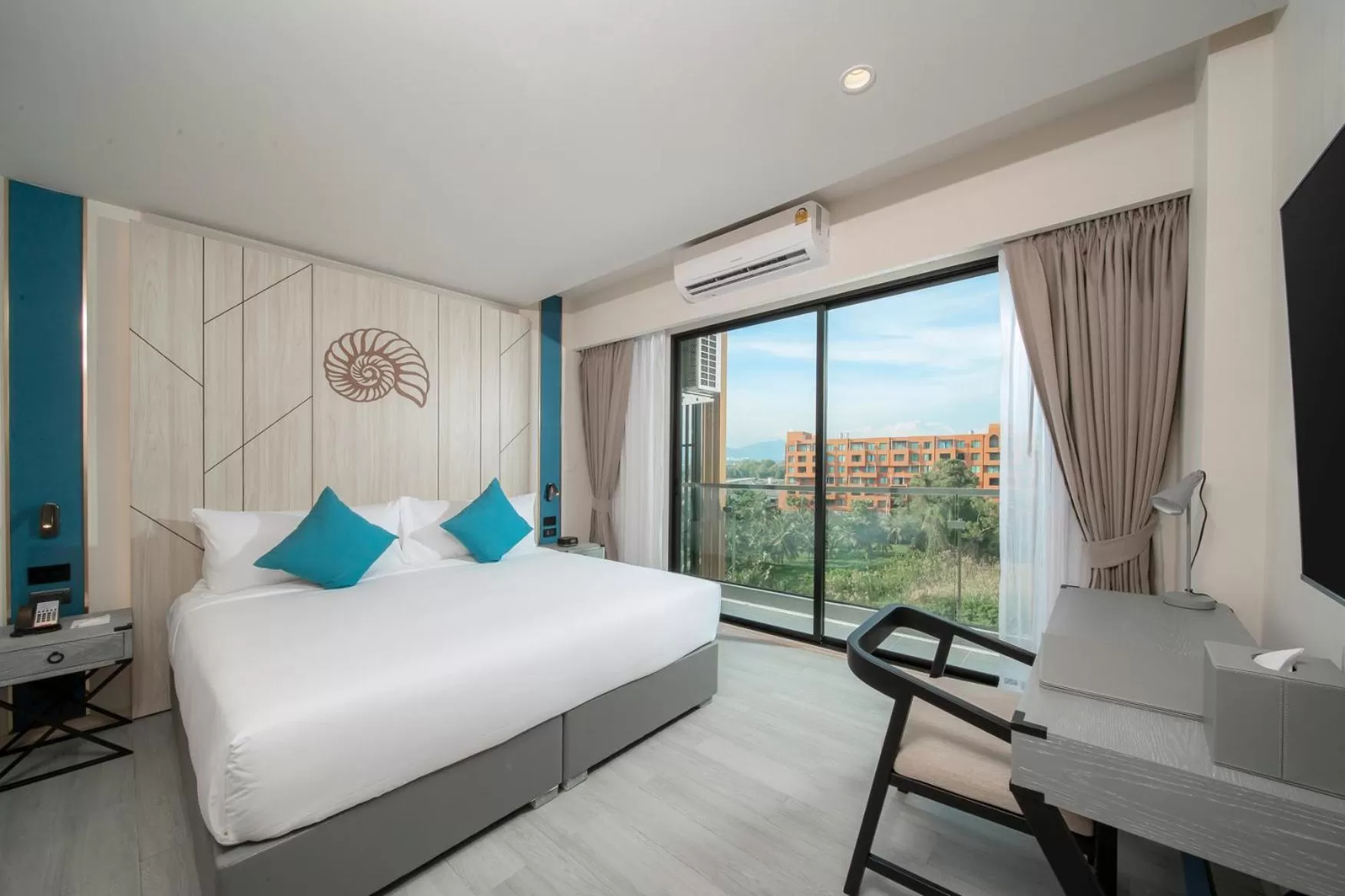 Superior Double Room Mountain View in Best Western Plus Carapace Hotel Hua Hin