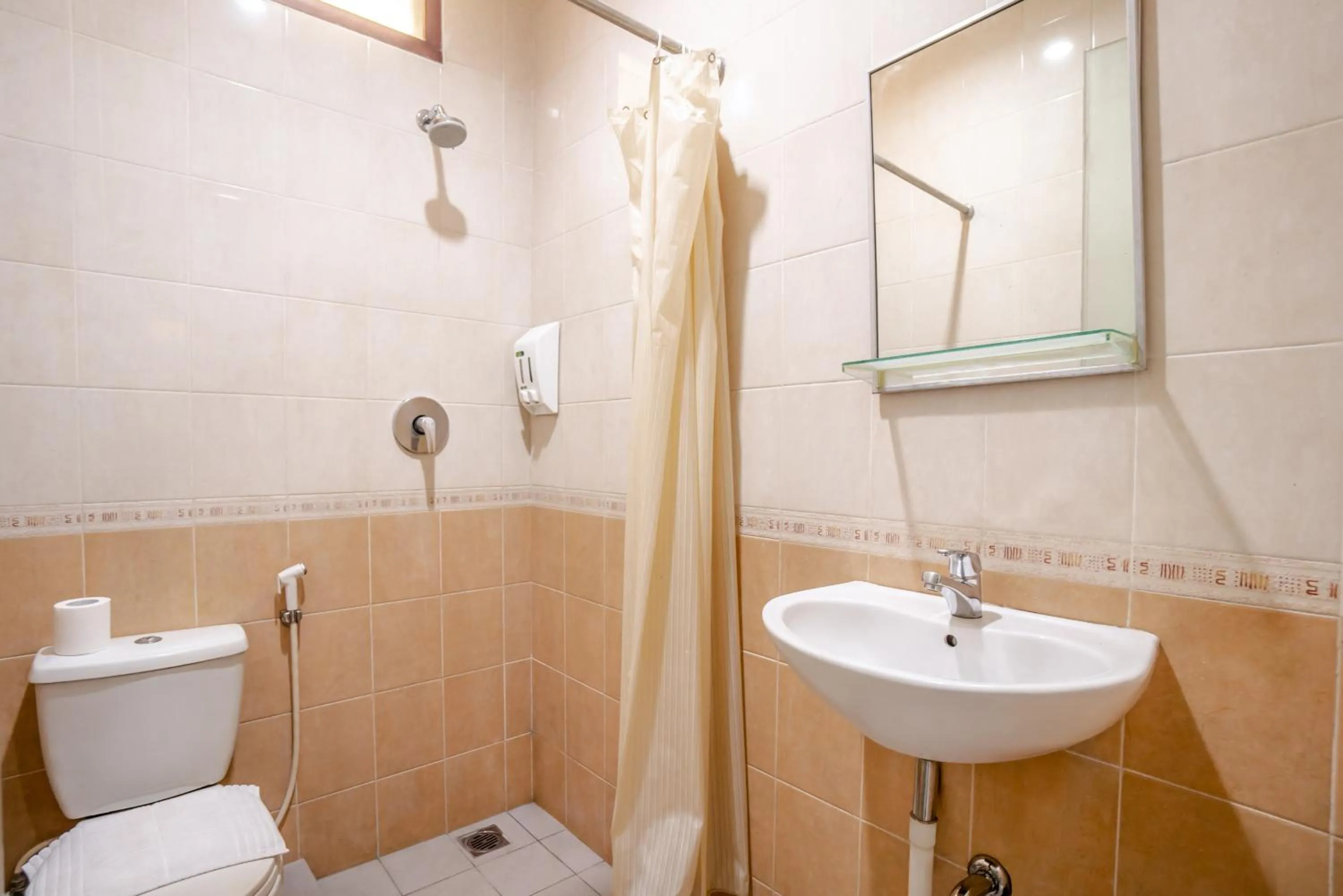 LeGreen Suite Setiabudi