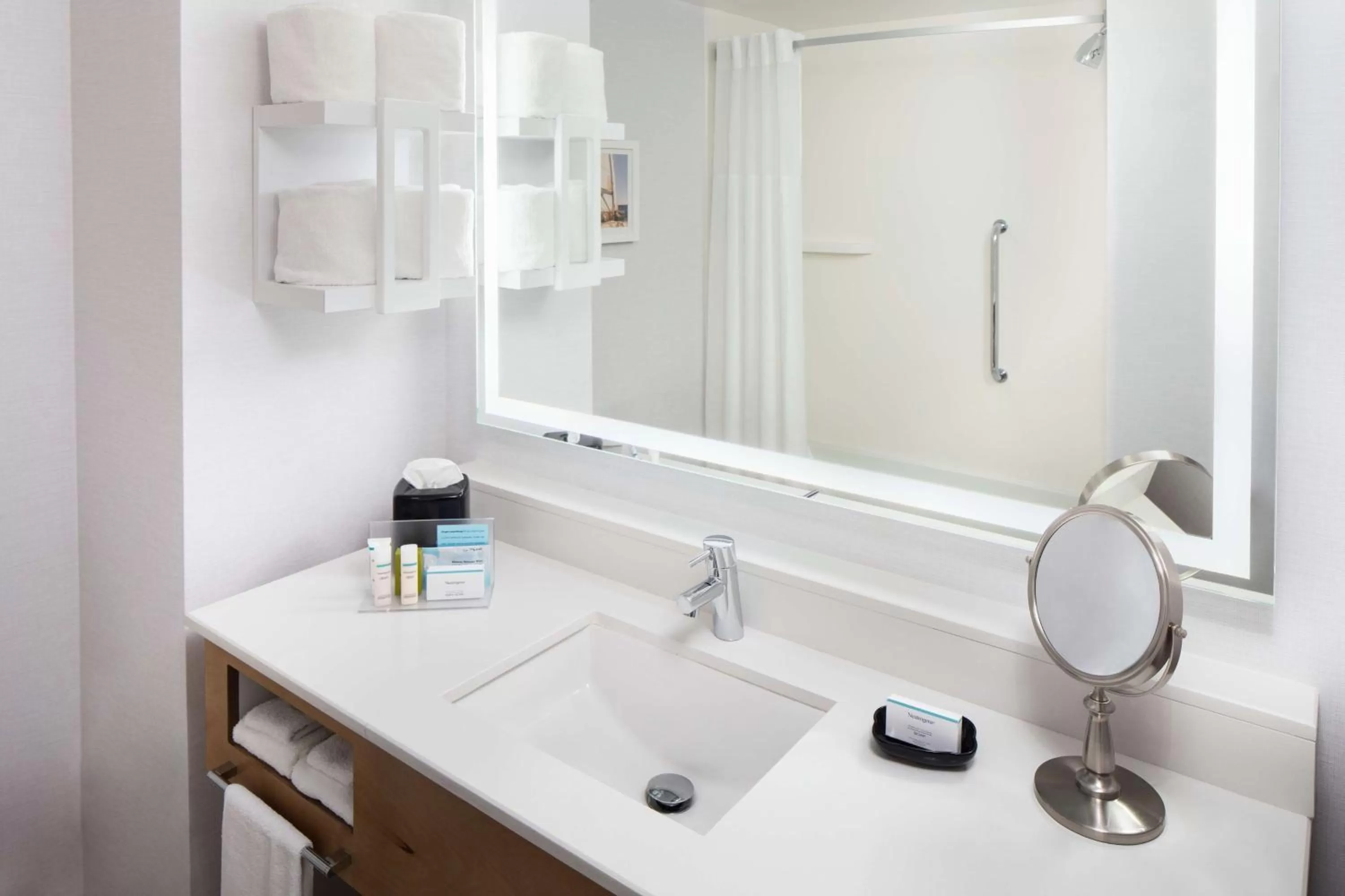 Queen Studio Suite with Two Queen Beds - Elite Floor in Hampton Inn & Suites by Hilton Miami Downtown/Brickell