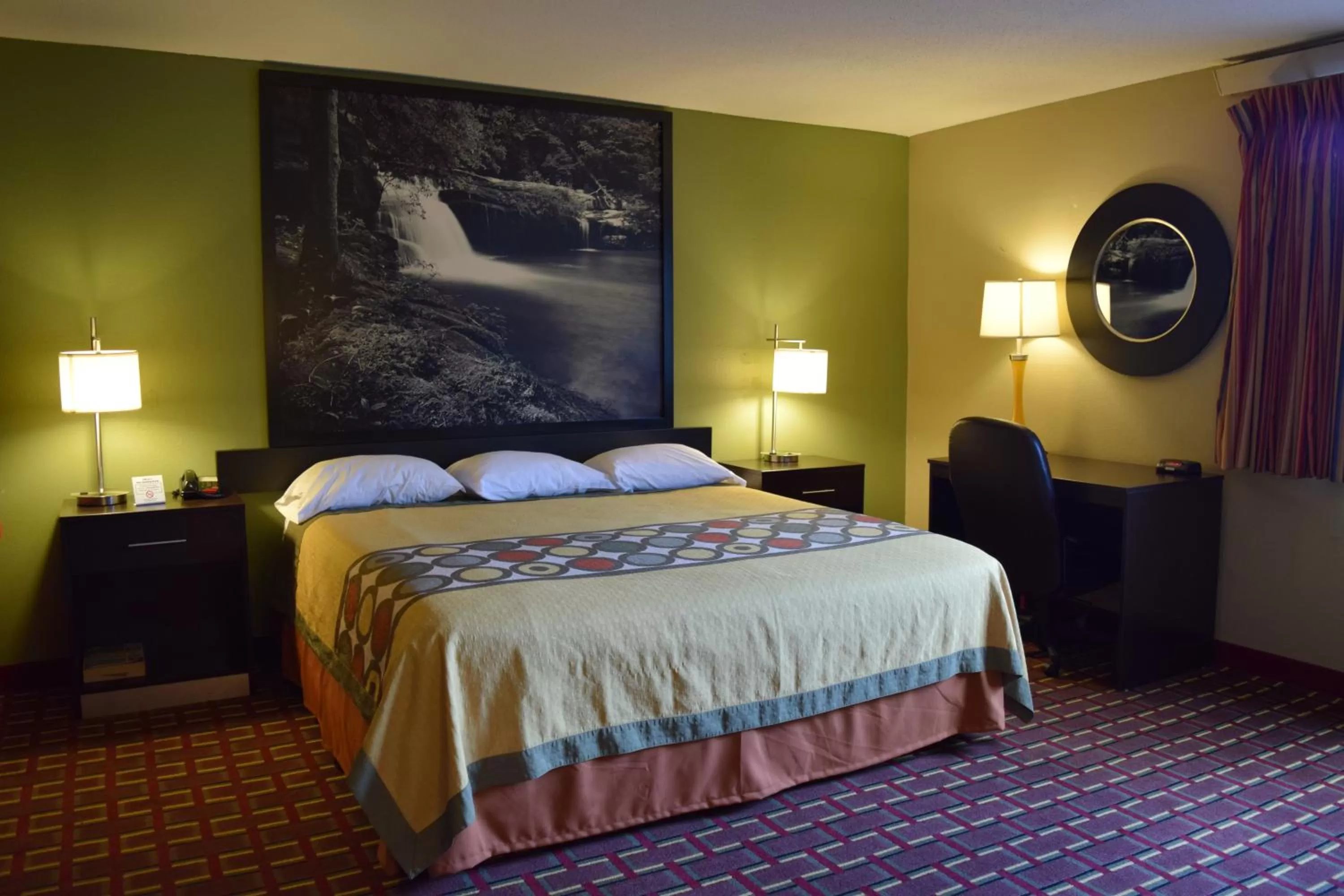 King Studio Suite - Non-Smoking in Super 8 by Wyndham Homewood Birmingham Area