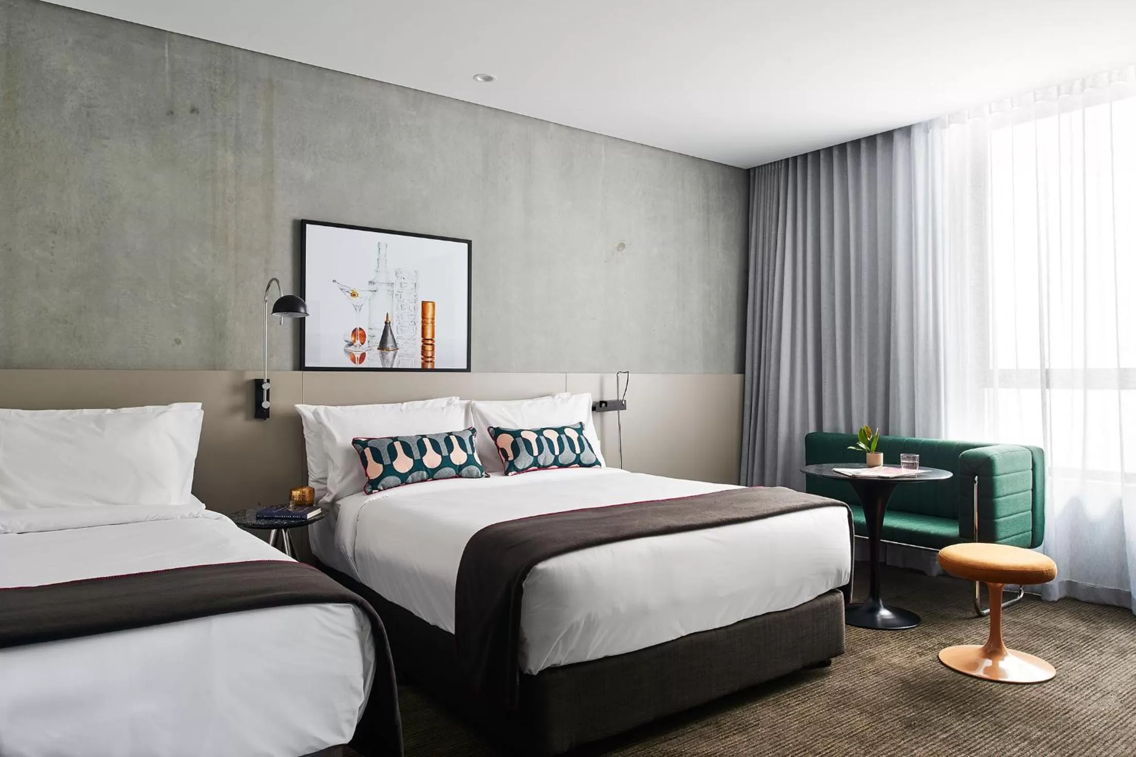 Comfy Queen + Single in Veriu Green Square