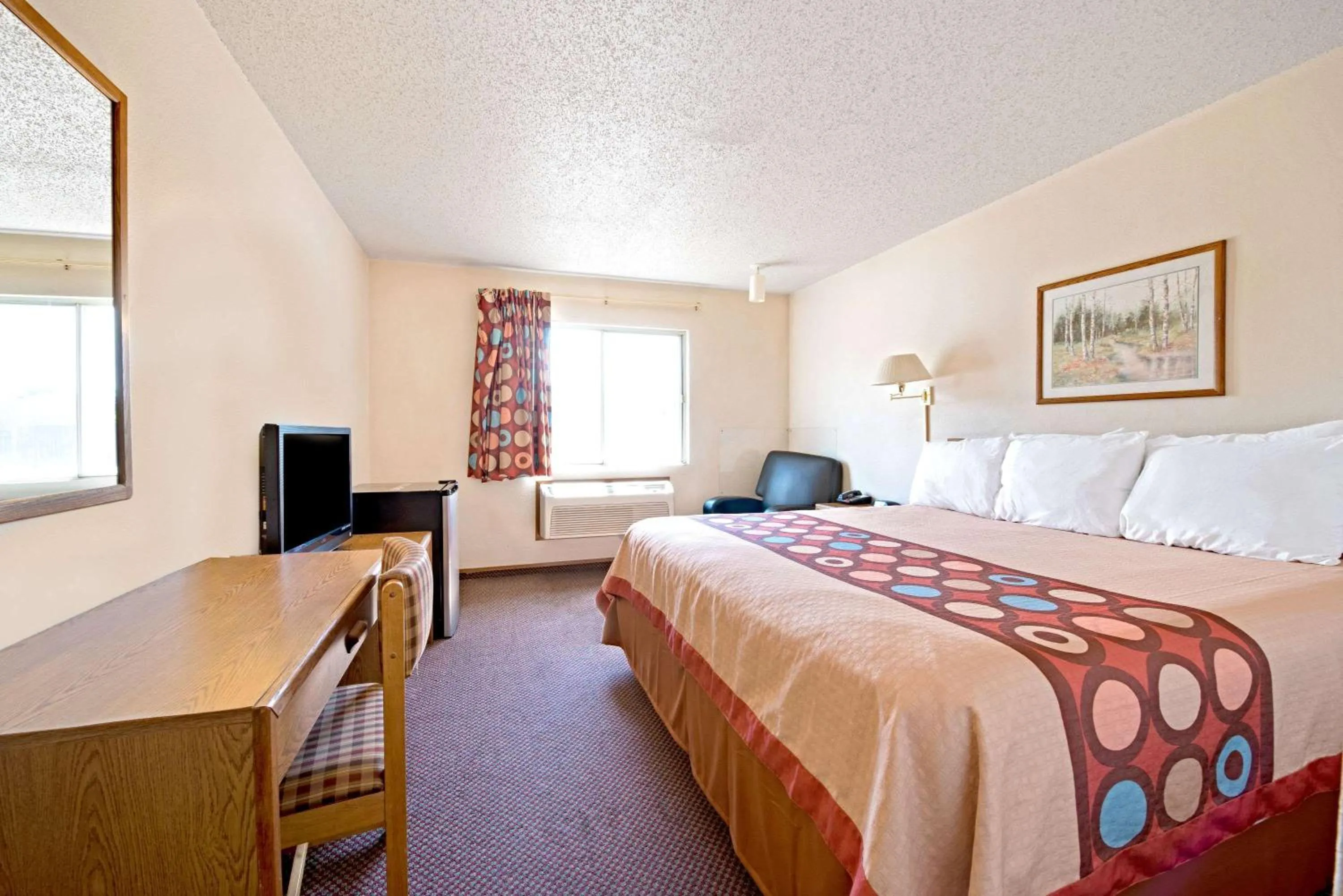 Queen Room - Non-Smoking in Super 8 by Wyndham Plano/Dallas Area