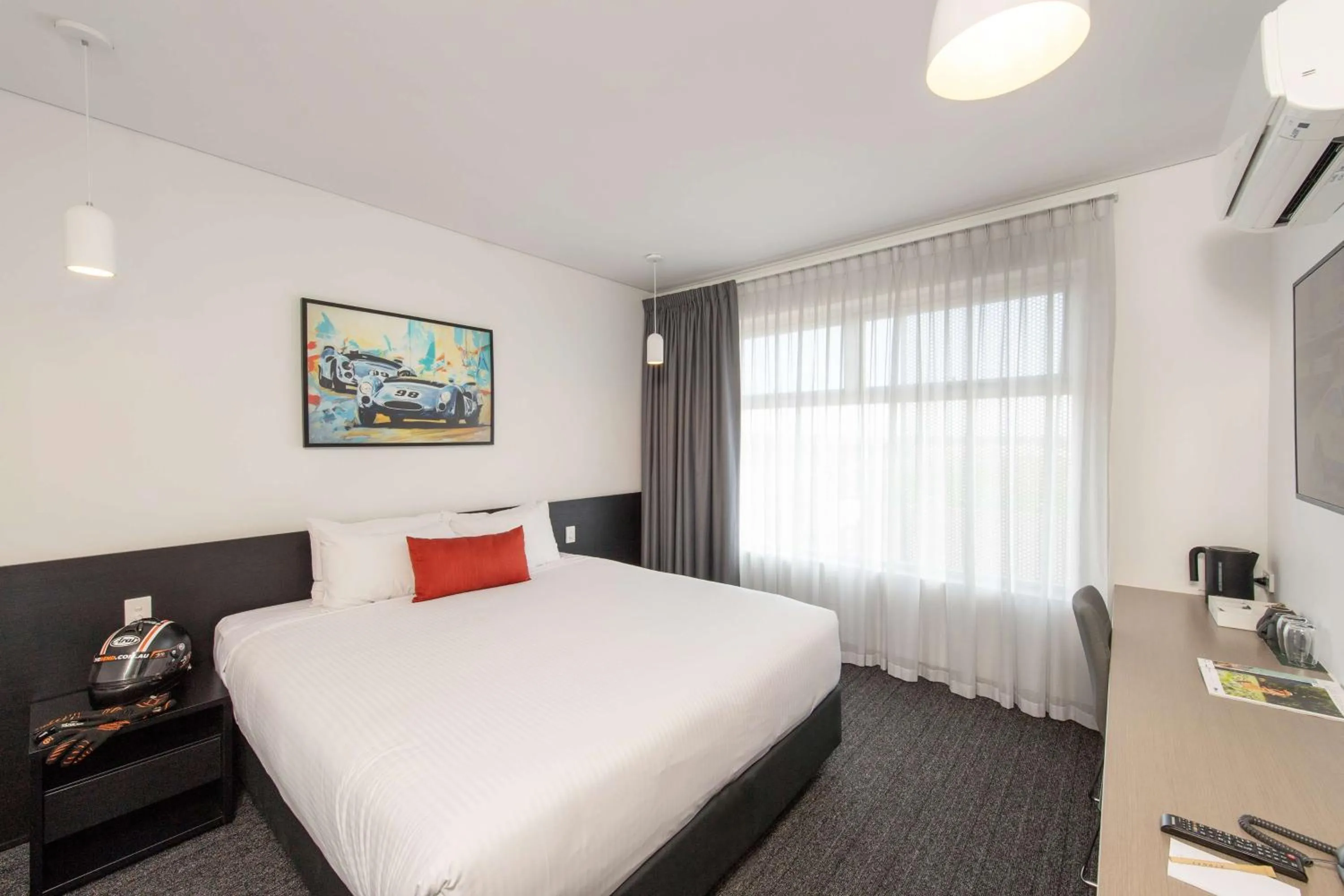 King Room - Disability Access in Rydges Pit Lane