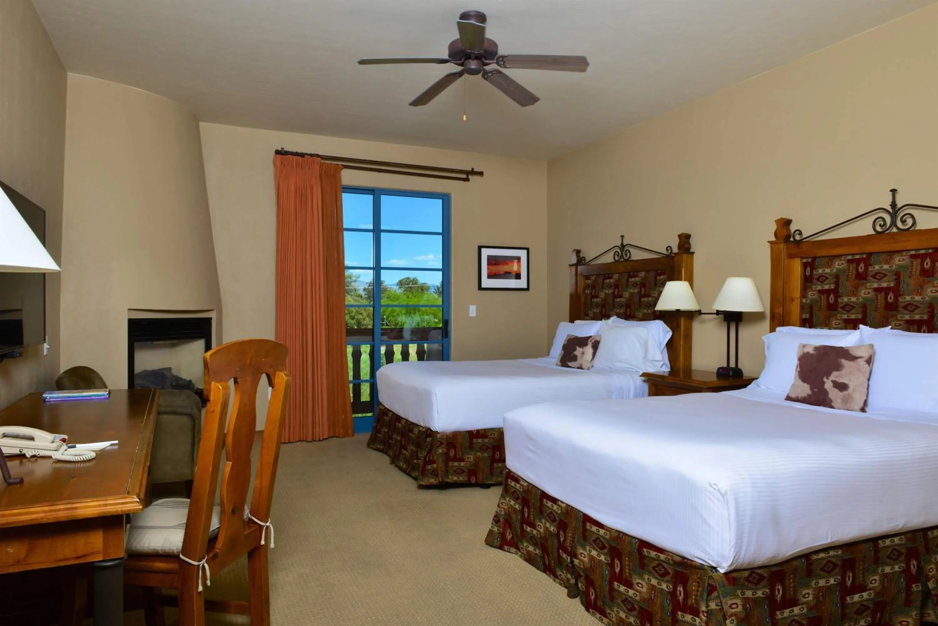 Deluxe Queen Room with Two Queen Beds in Lodge On The Desert