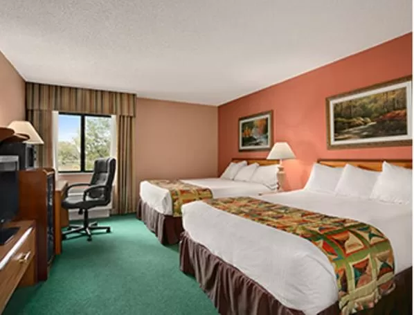 Deluxe Queen Room with Two Queen Beds - Non-Smoking in Baymont by Wyndham Sullivan