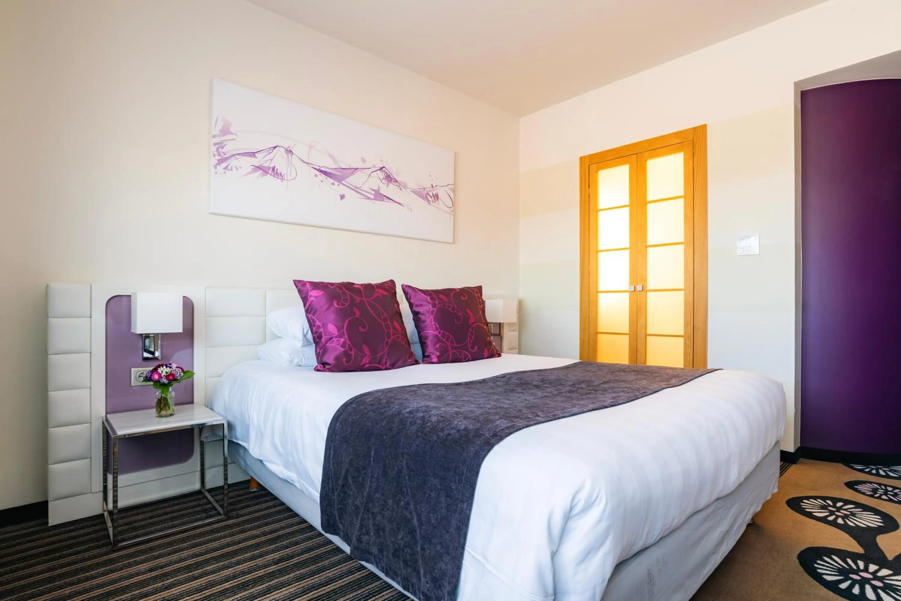 Standard Queen Room - Non-Smoking in Best Western Plus Hôtel Le Rhénan & Restaurant Chez Claude