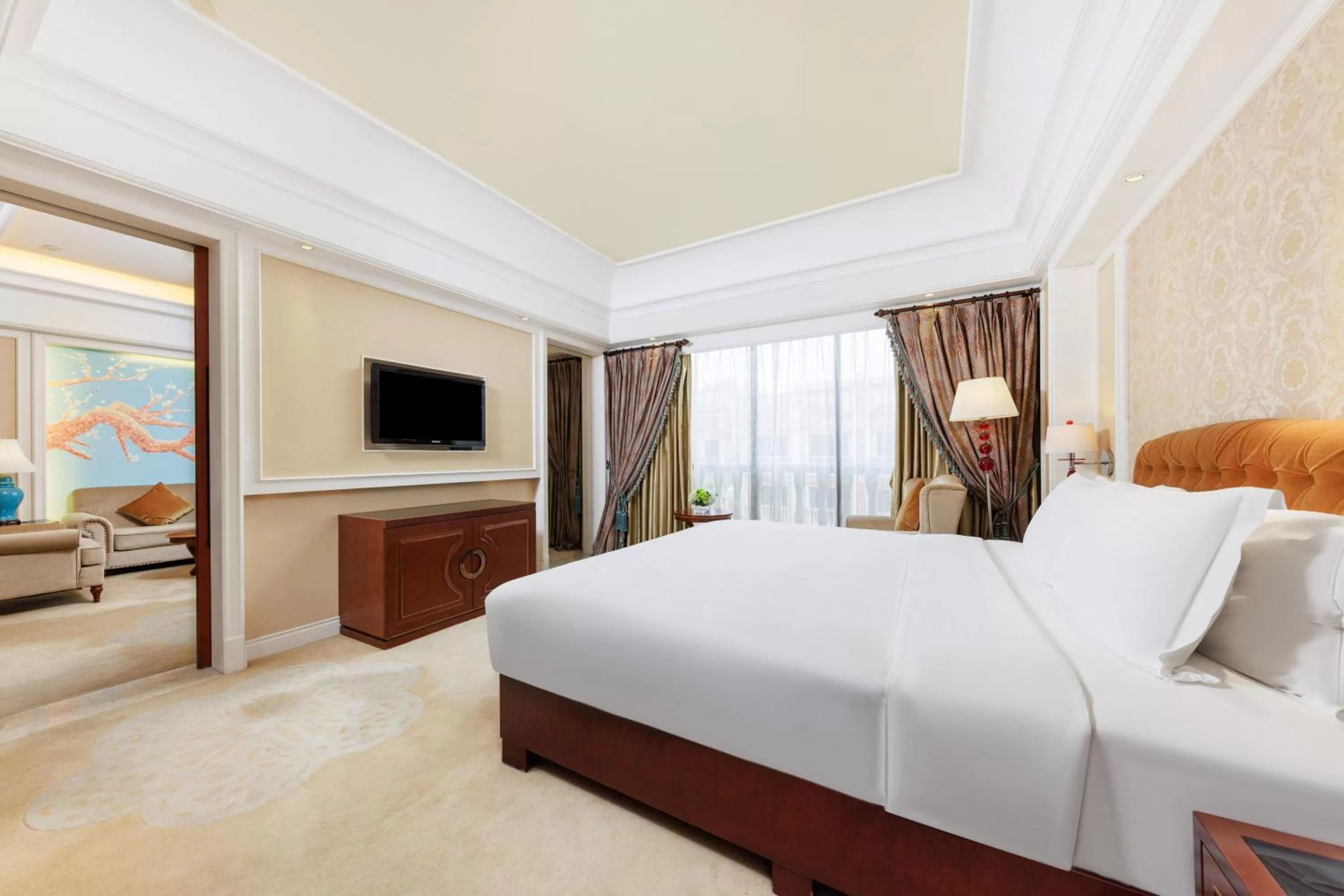 Deluxe King Suite - Smoking in WYNDHAM Foshan shunde