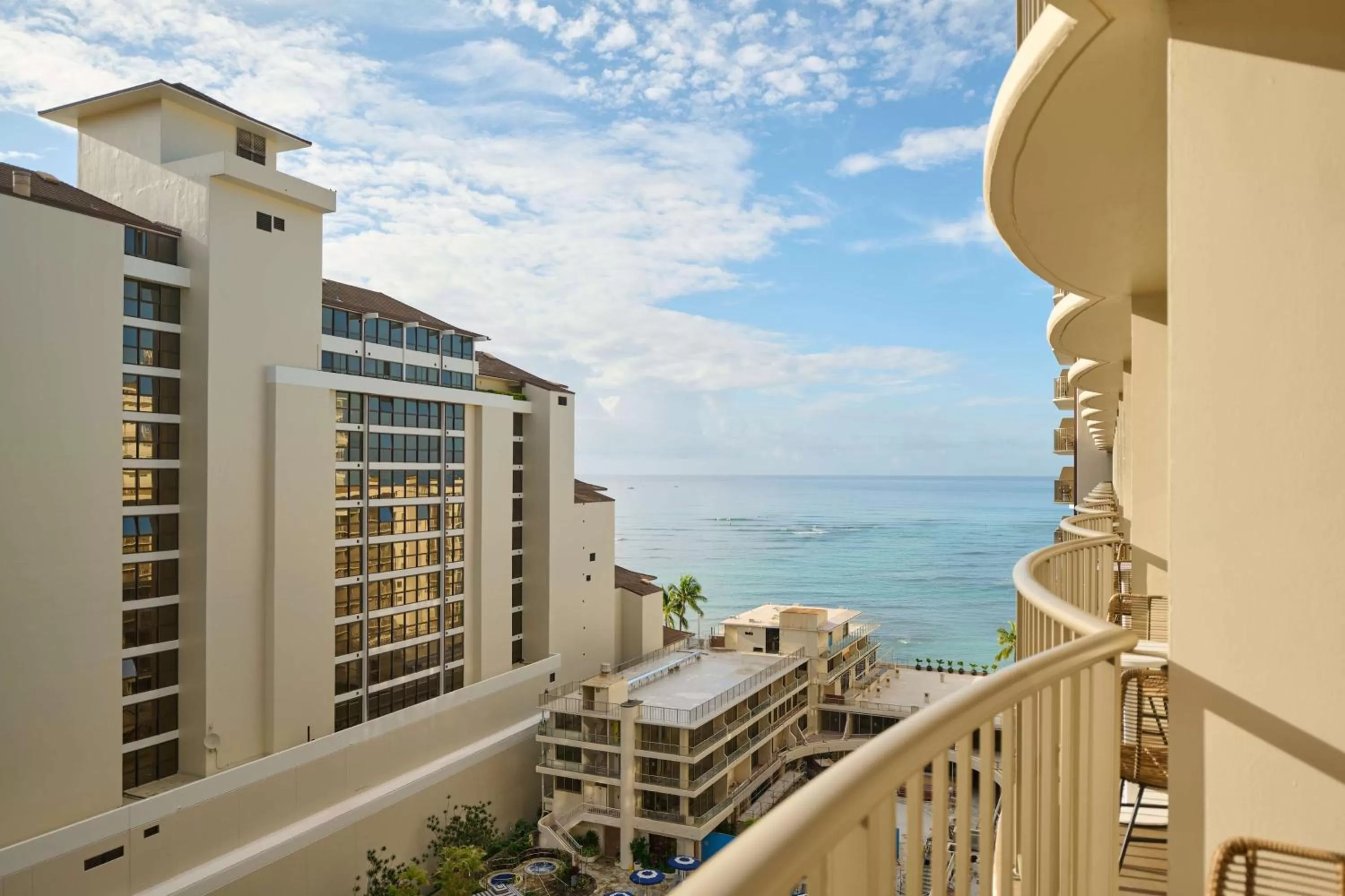 Club Partial Ocean View 2 Queen Beds in OUTRIGGER Reef Waikiki Beach Resort
