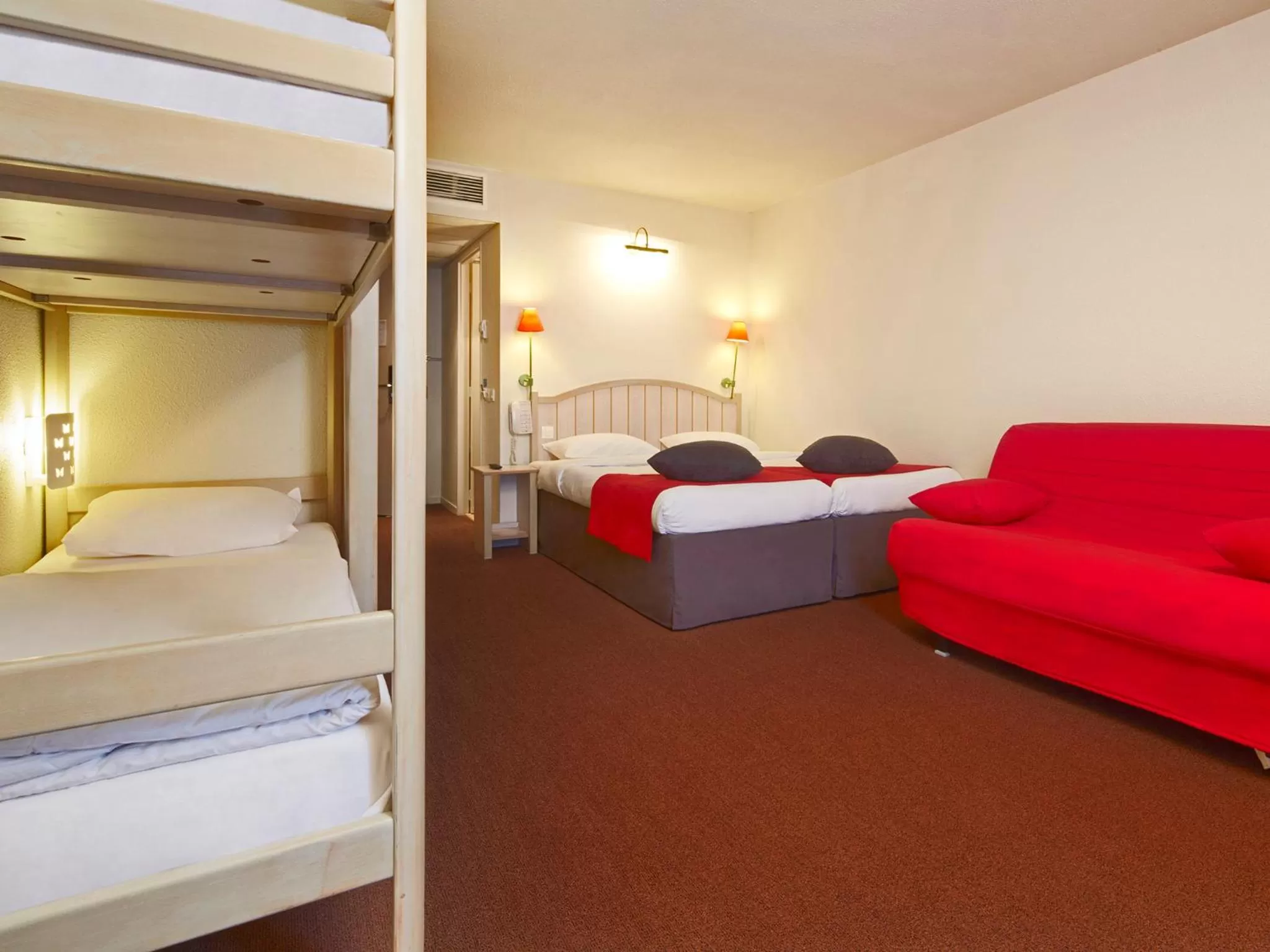 Standard Twin Room with 1 Sofa Bed and 2 Bunk Beds - single occupancy in Campanile Val de France