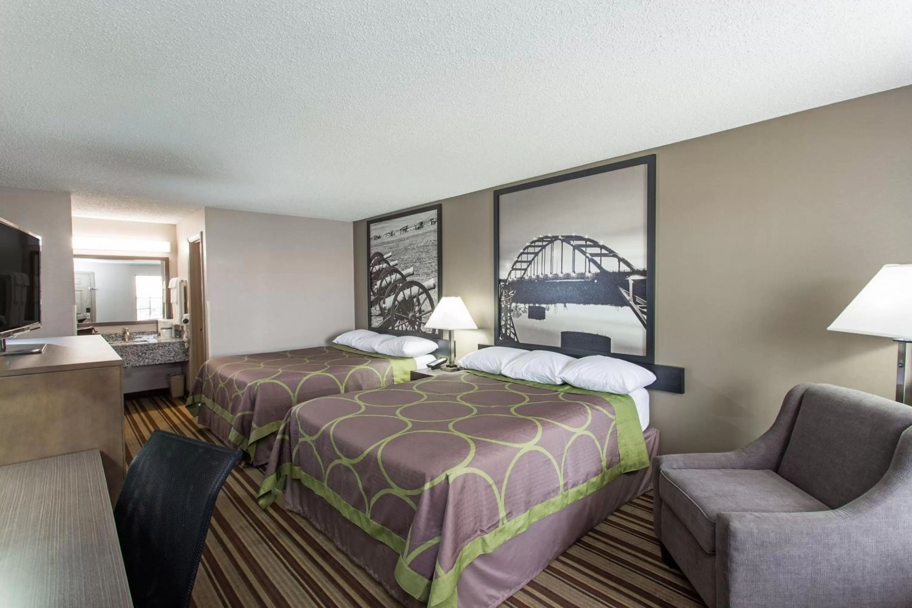 King Room - Smoking  in Super 8 by Wyndham Springdale AR