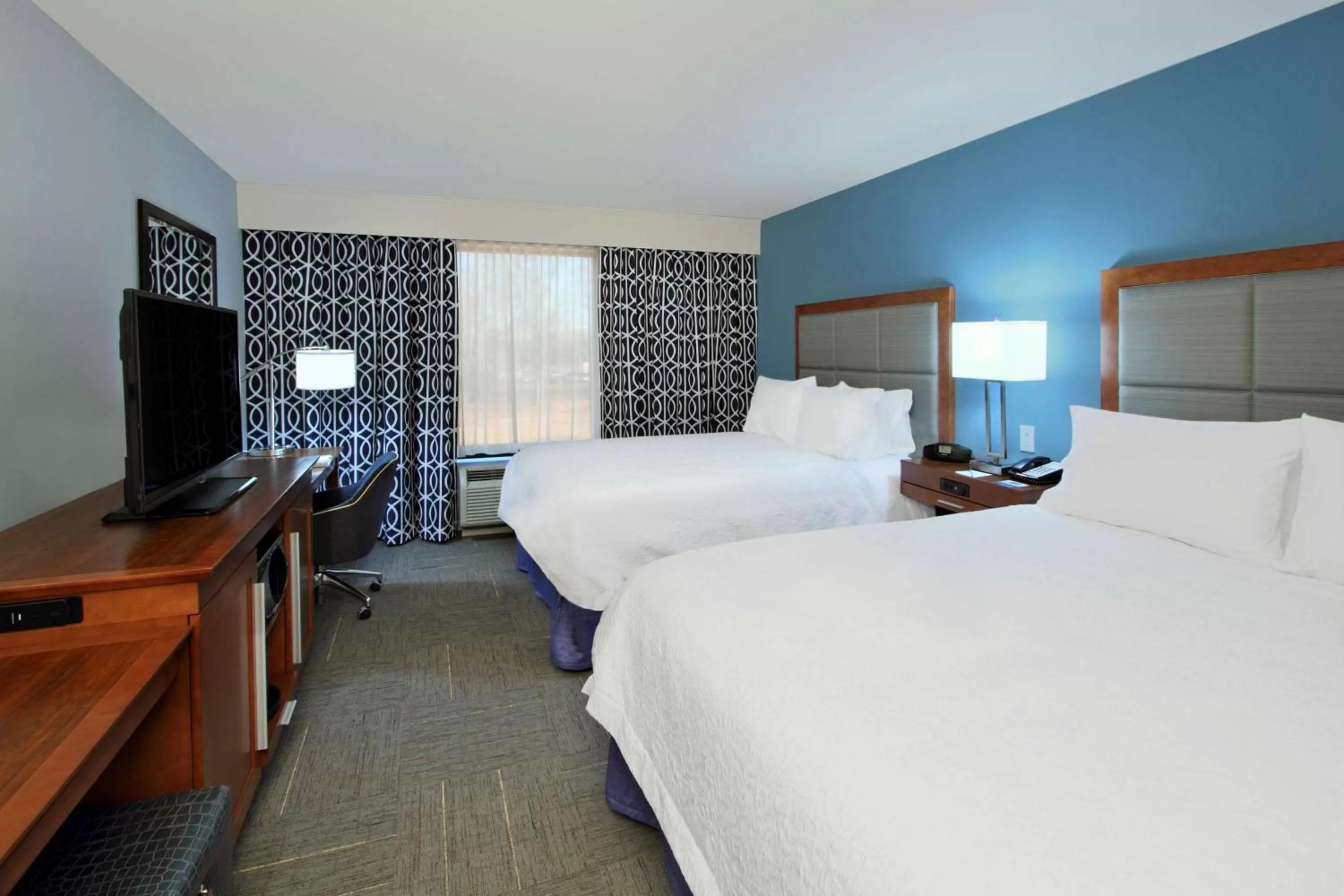 Queen Room with Two Queen Beds (4 Adults) in Hampton Inn Richland/South Jackson