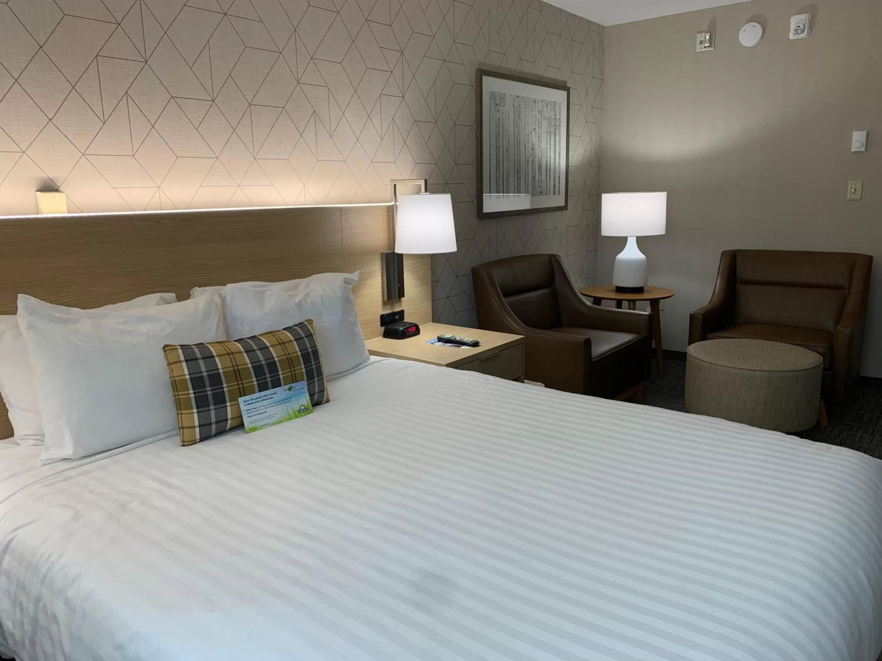 Studio Suite with Two Queen Beds - Non-Smoking in Days Inn & Suites by Wyndham Duluth by the Mall