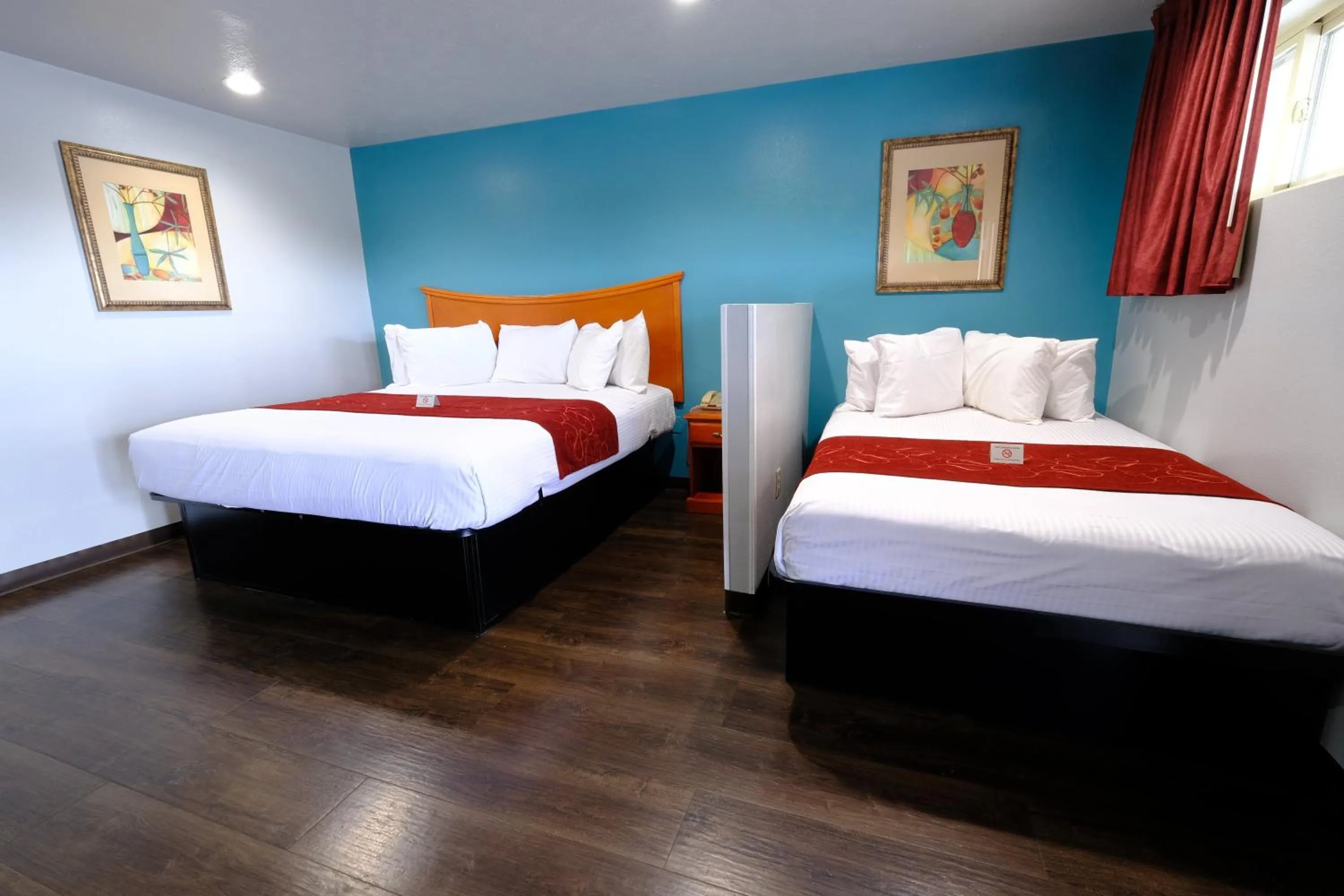 1 King with Double Mini suite Nonsmoking in M Star Hotel Searcy