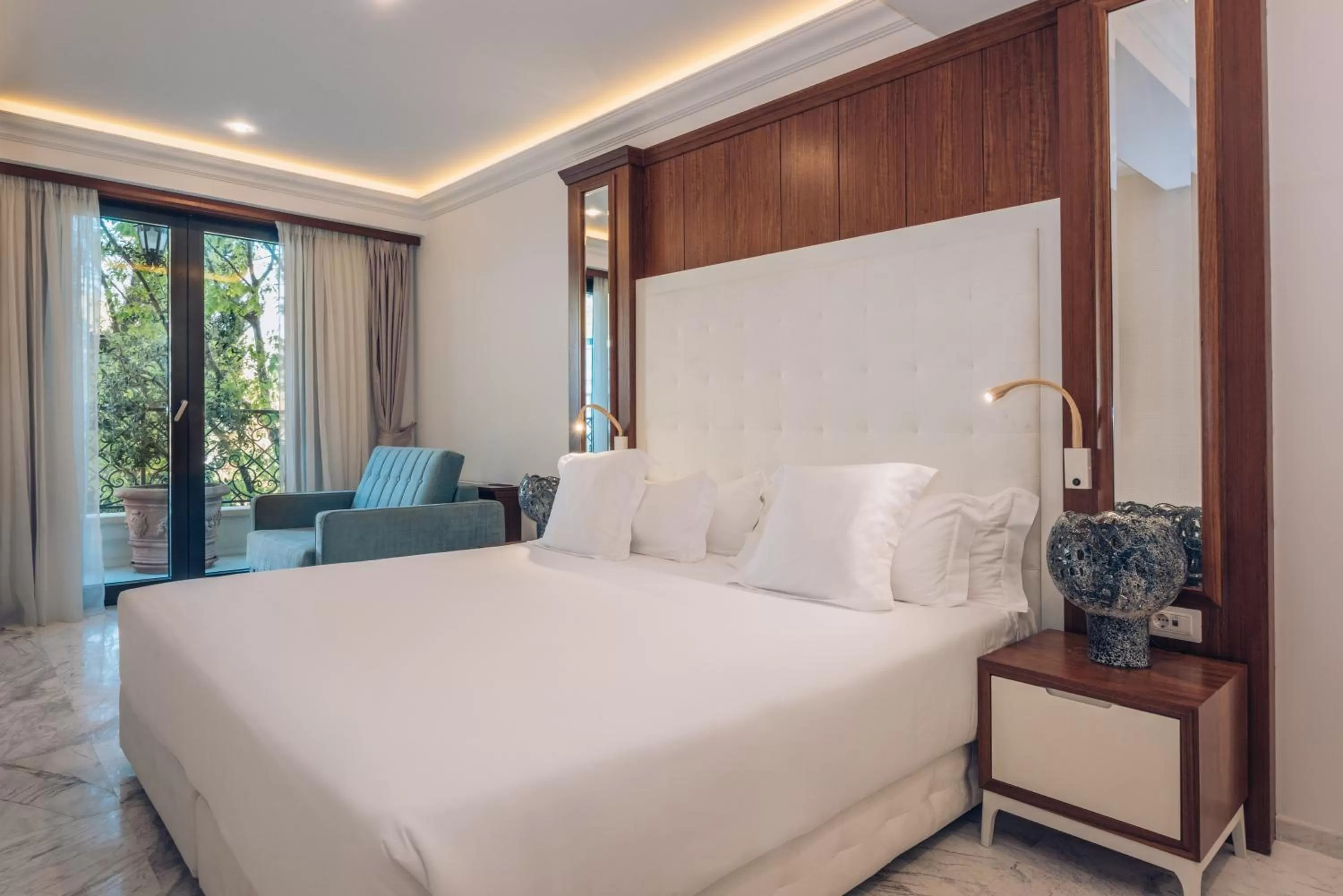 Family Deluxe 2+1 in Iberostar Waves Slavija