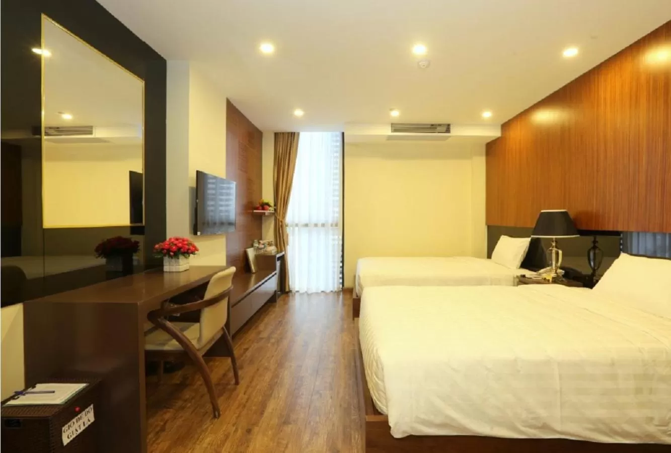 Deluxe Twin Room in Au Viet Hotel
