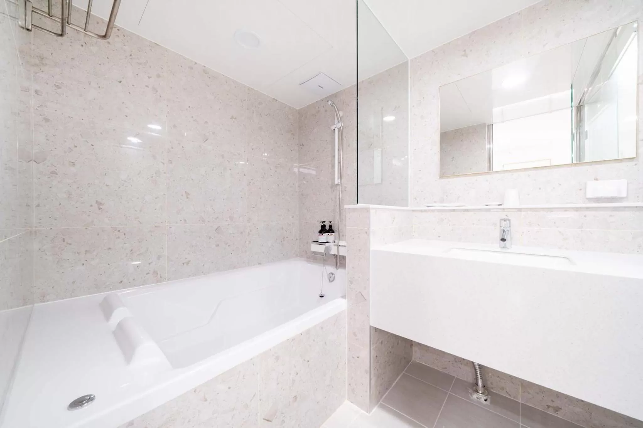 Superior Double Room in Ytt Hotel