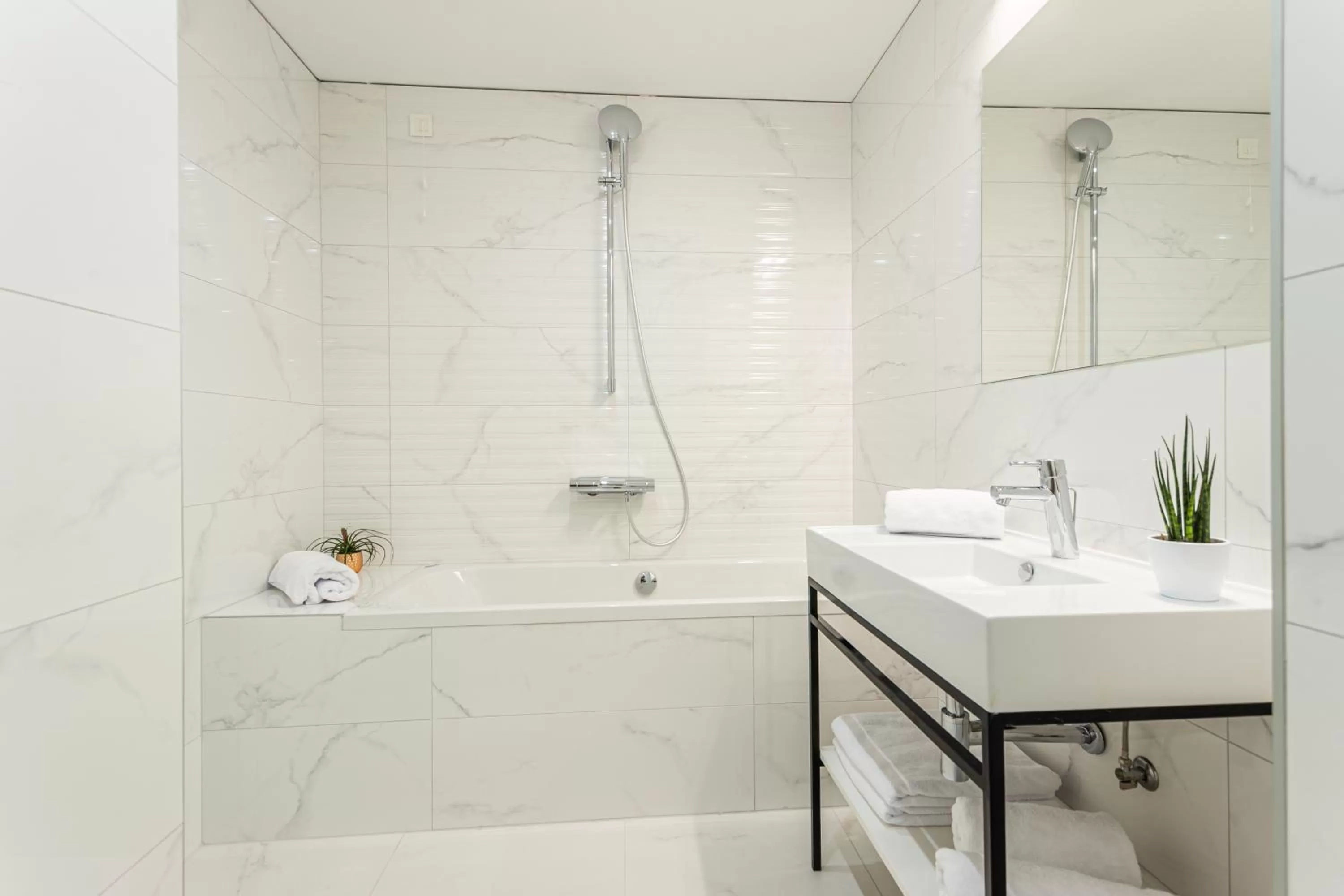 Double Room with Balcony and Sea View in Hotel Saint Hildegard