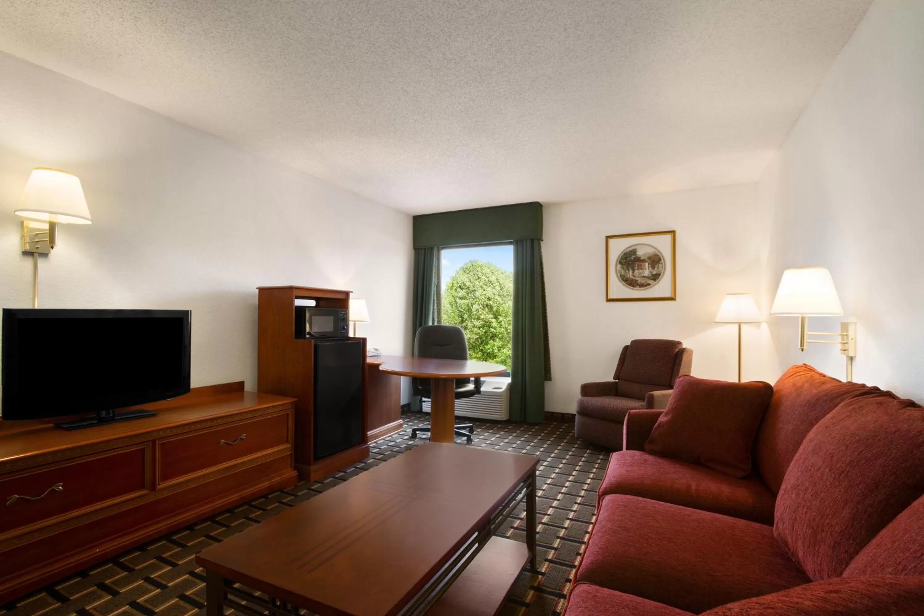 Queen Room with Two Queen Beds - Non-Smoking in Baymont by Wyndham Crossville