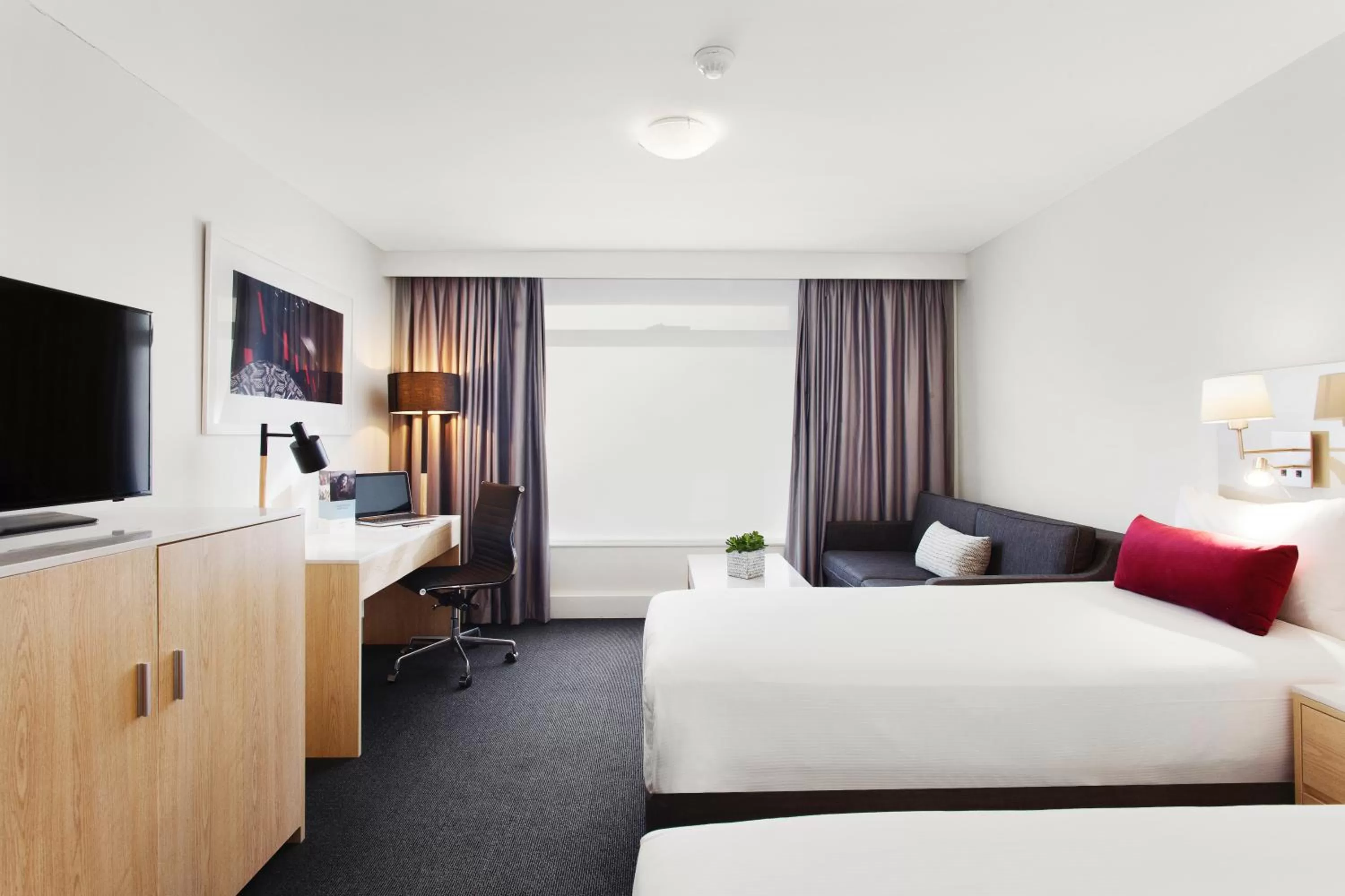 Standard Queen Room with Two Queen Beds in Mercure Melbourne Albert Park