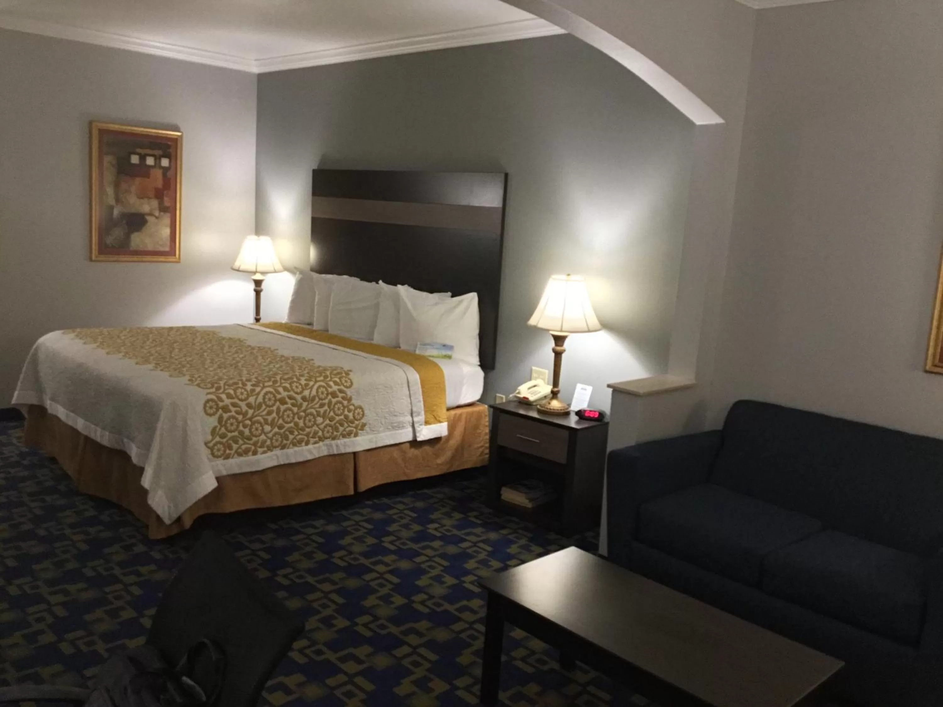 King Room - single occupancy - Smoking  in Days Inn by Wyndham Robstown
