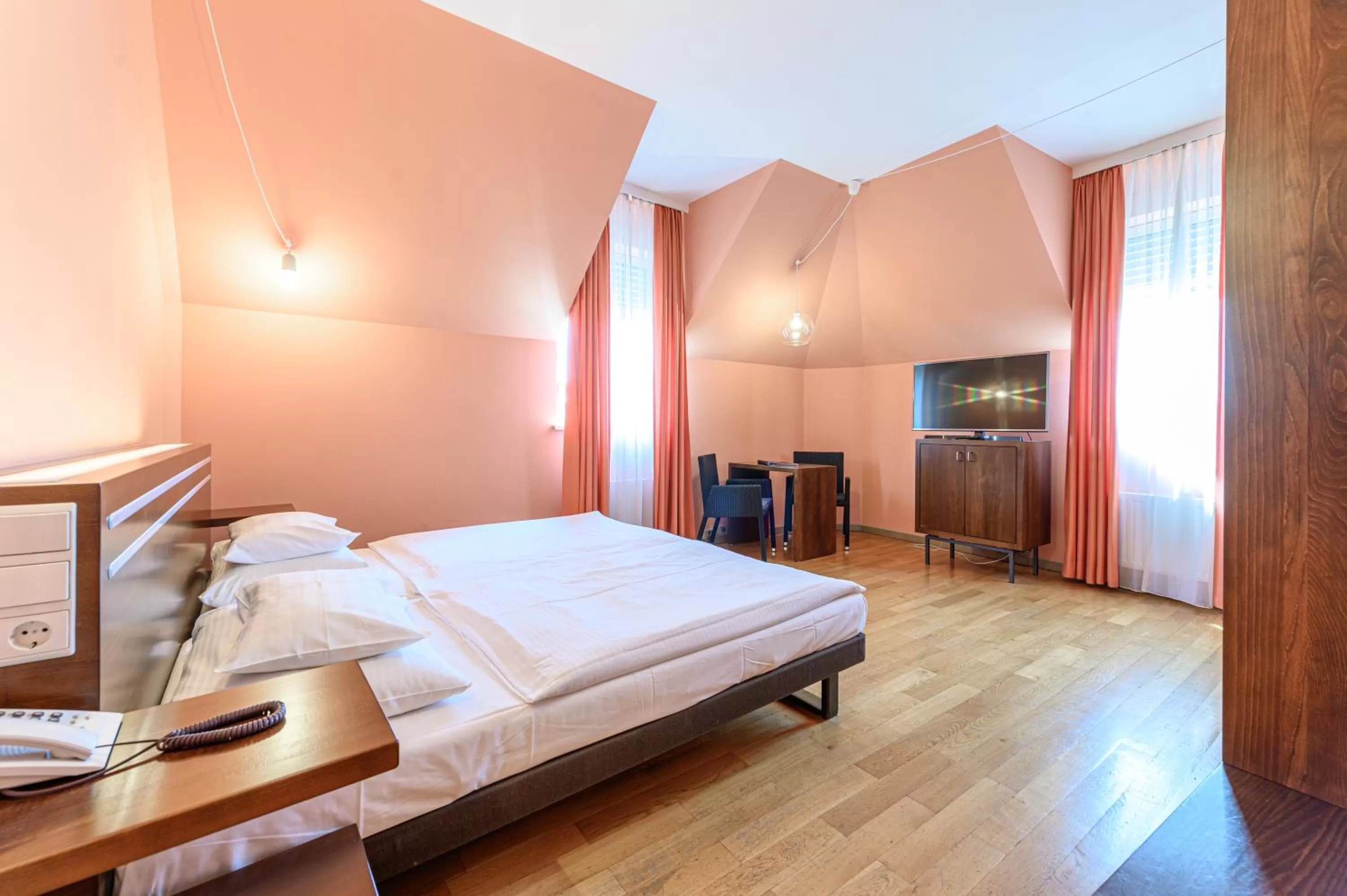 Double Room in Hotel Caroline