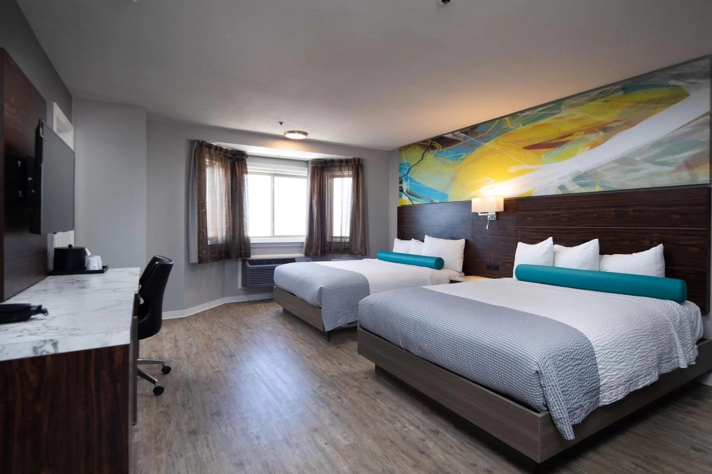 Queen Room with Two Queen Beds in Inn at Rockaway San Francisco Pacifica