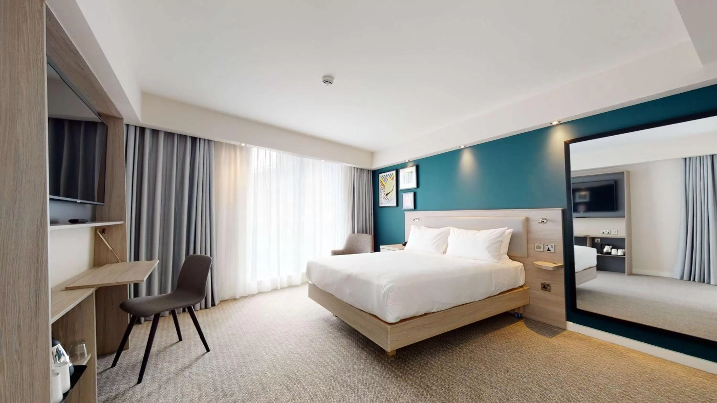 Queen Room with City View in Hampton By Hilton Manchester Northern Quarter