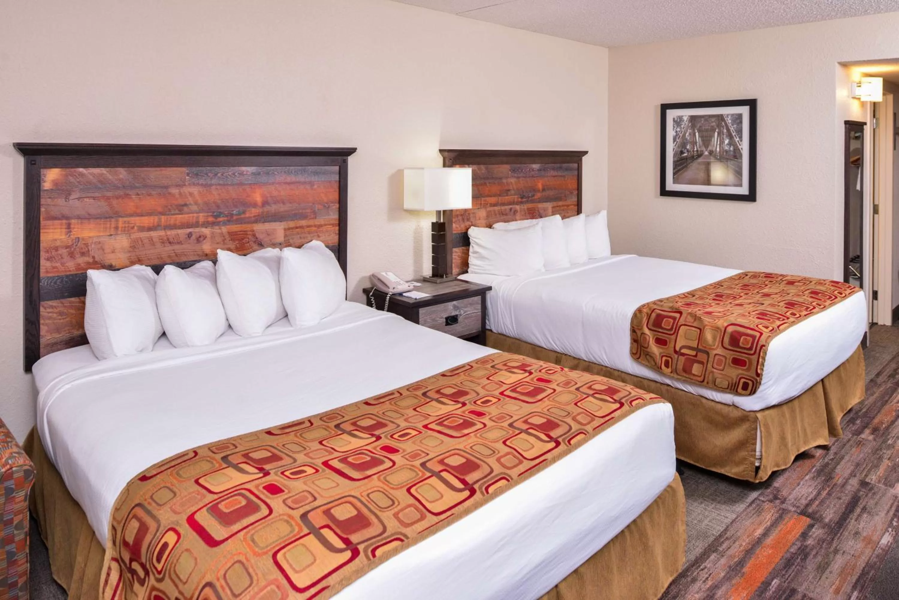 Queen Room with Two Queen Beds - Non-Smoking in Best Western Kelly Inn - Yankton