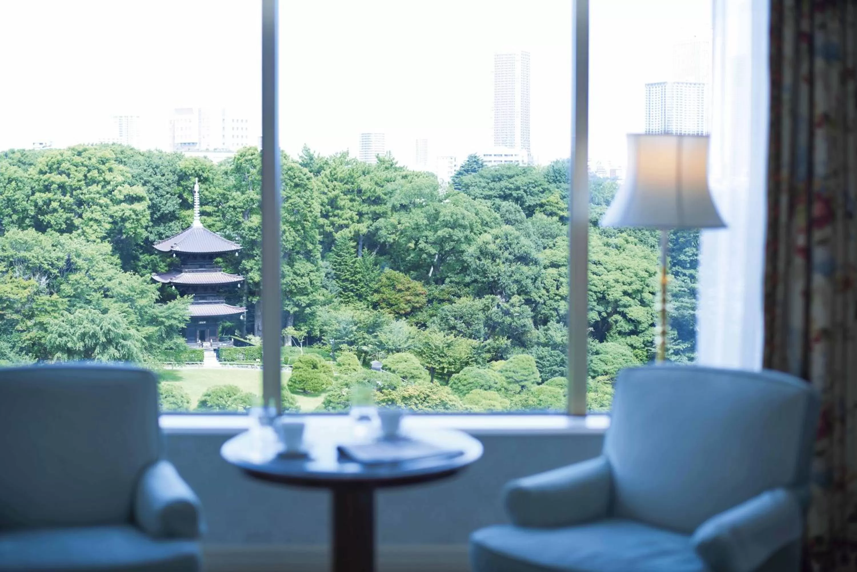 Prime Deluxe King Room / Garden View in Hotel Chinzanso Tokyo