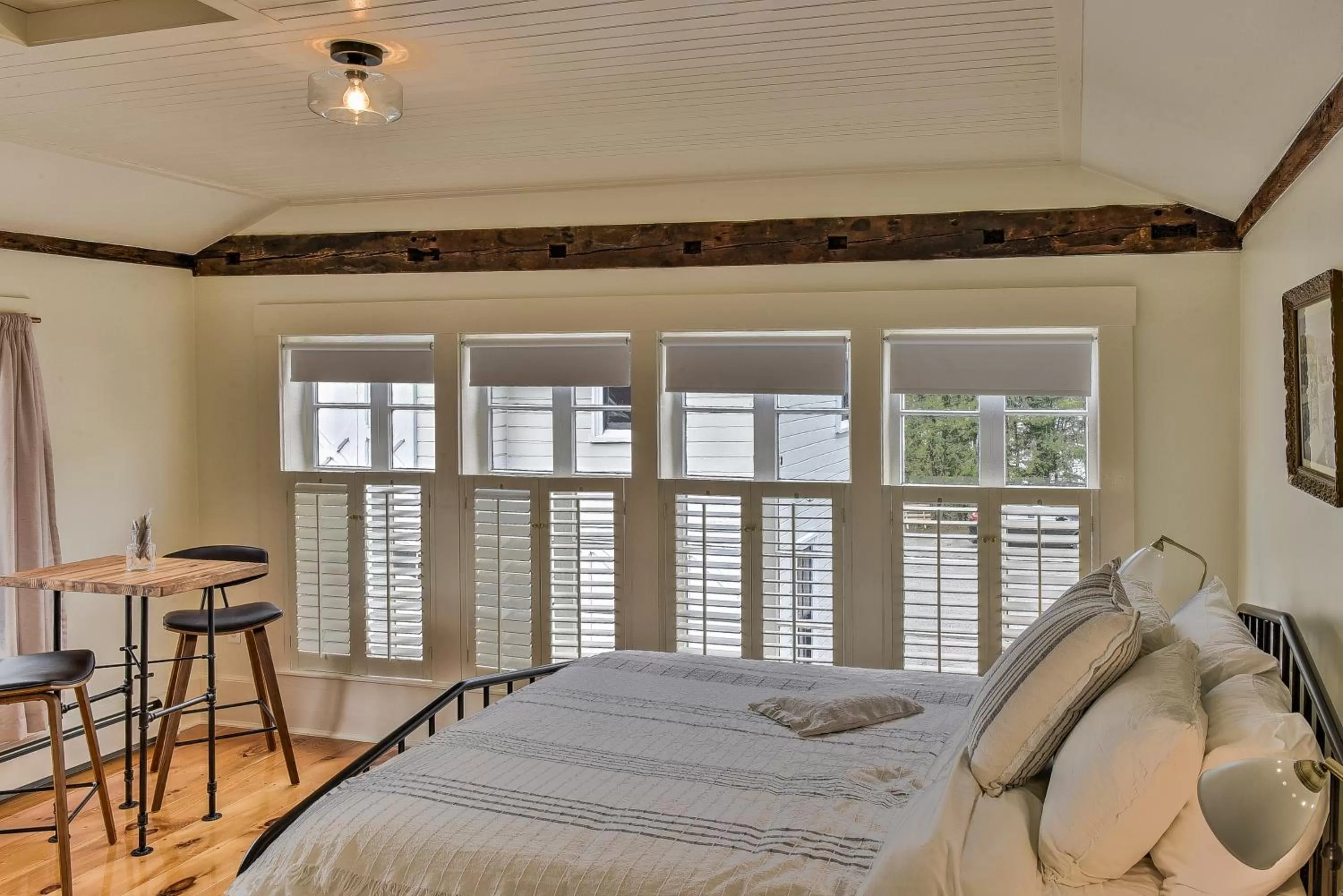 Superior Queen Room in The Burrell House