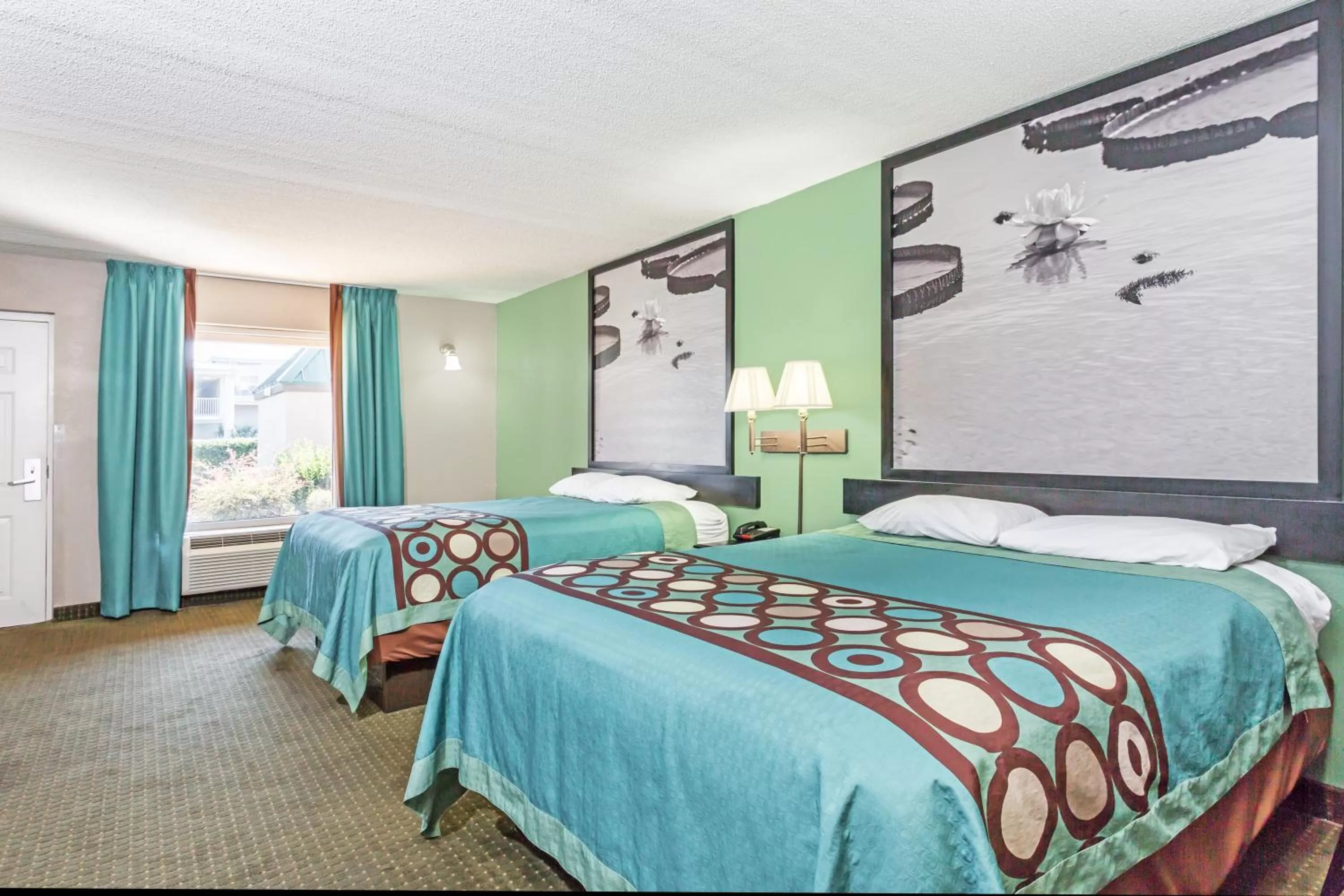 Queen Room with Two Queen Beds - Smoking in Super 8 by Wyndham Marianna I-10