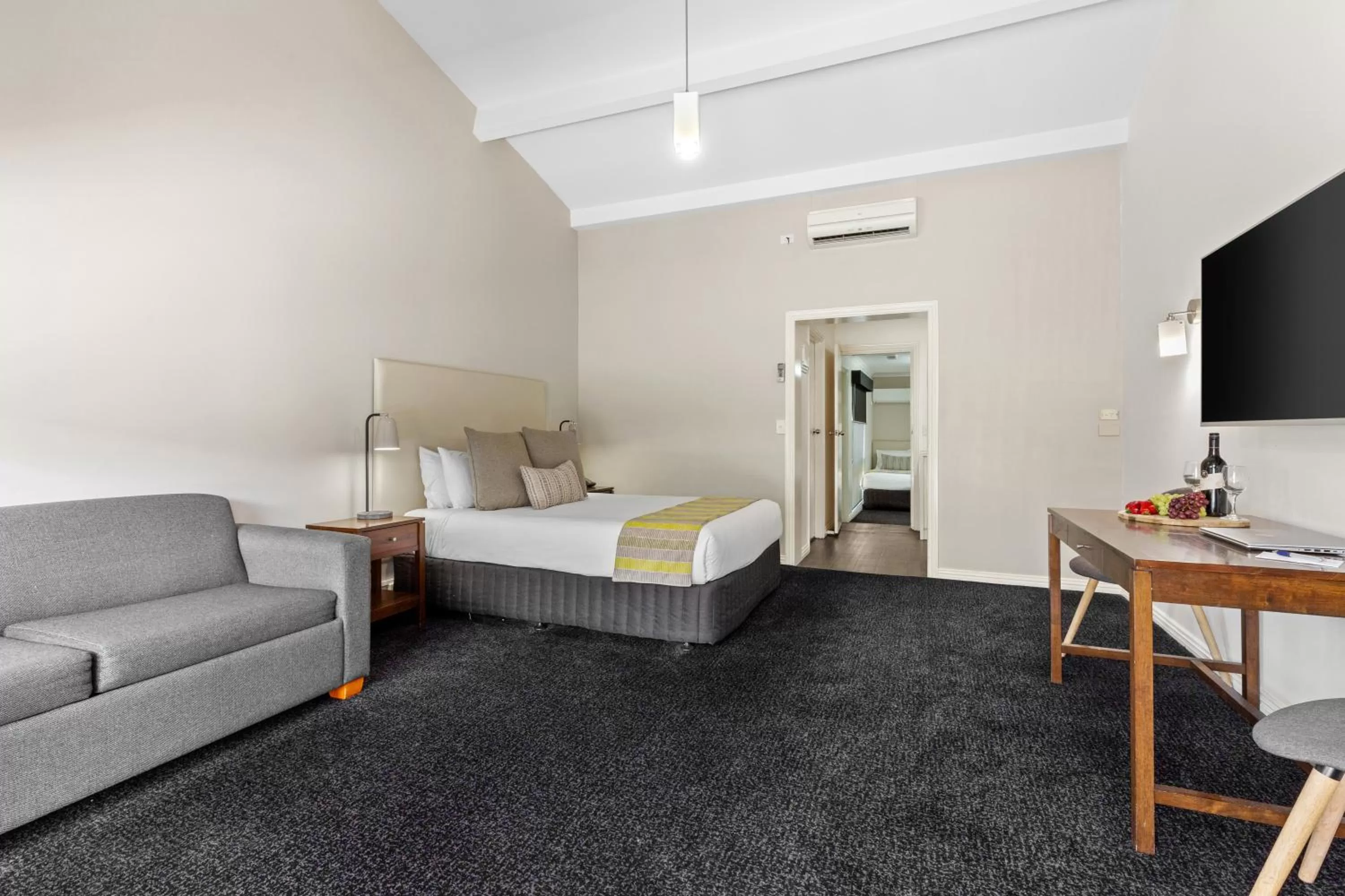 Family Room in All Seasons Resort Hotel Bendigo