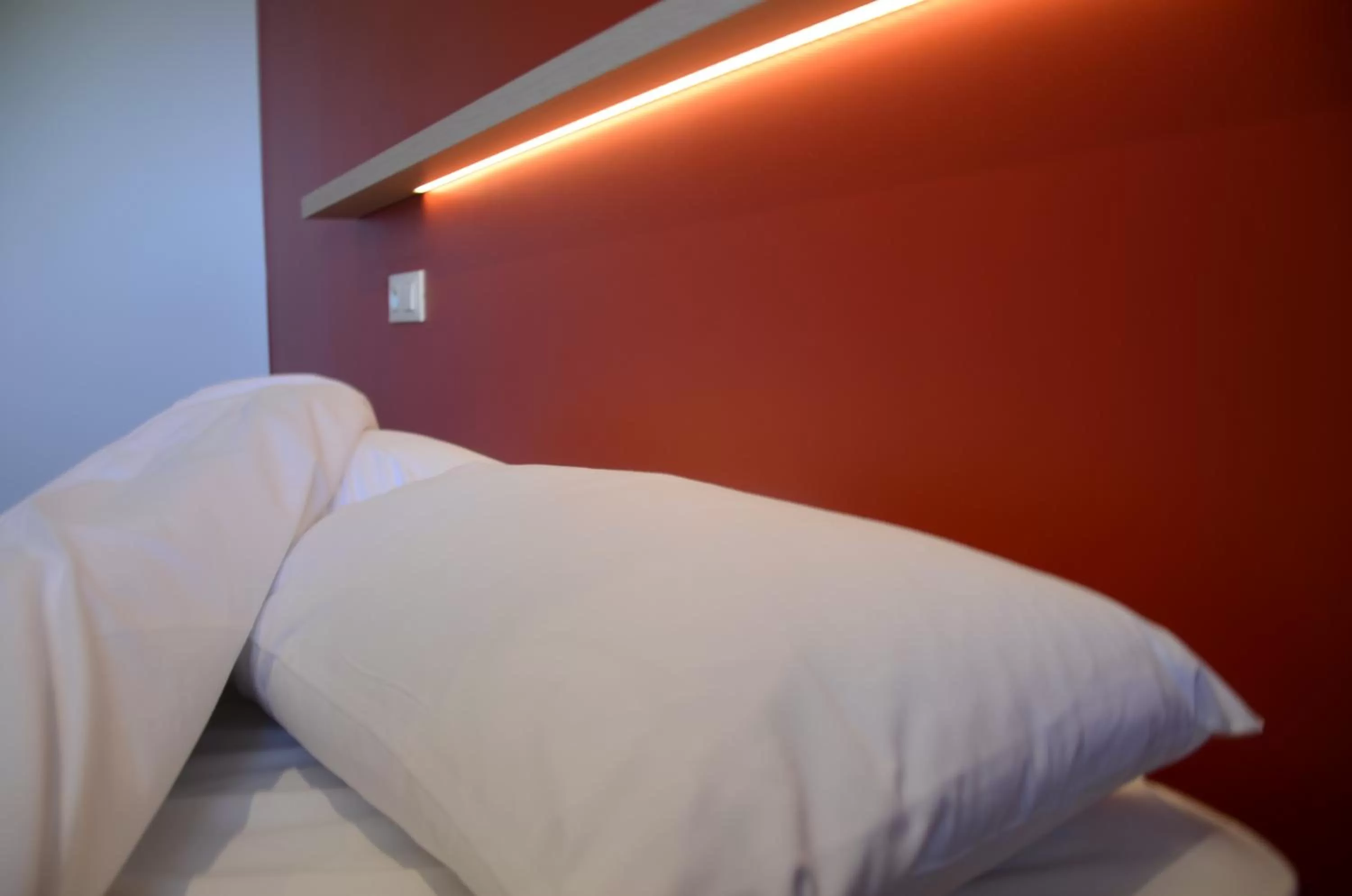 Single Room in Eklo Hotels Le Mans