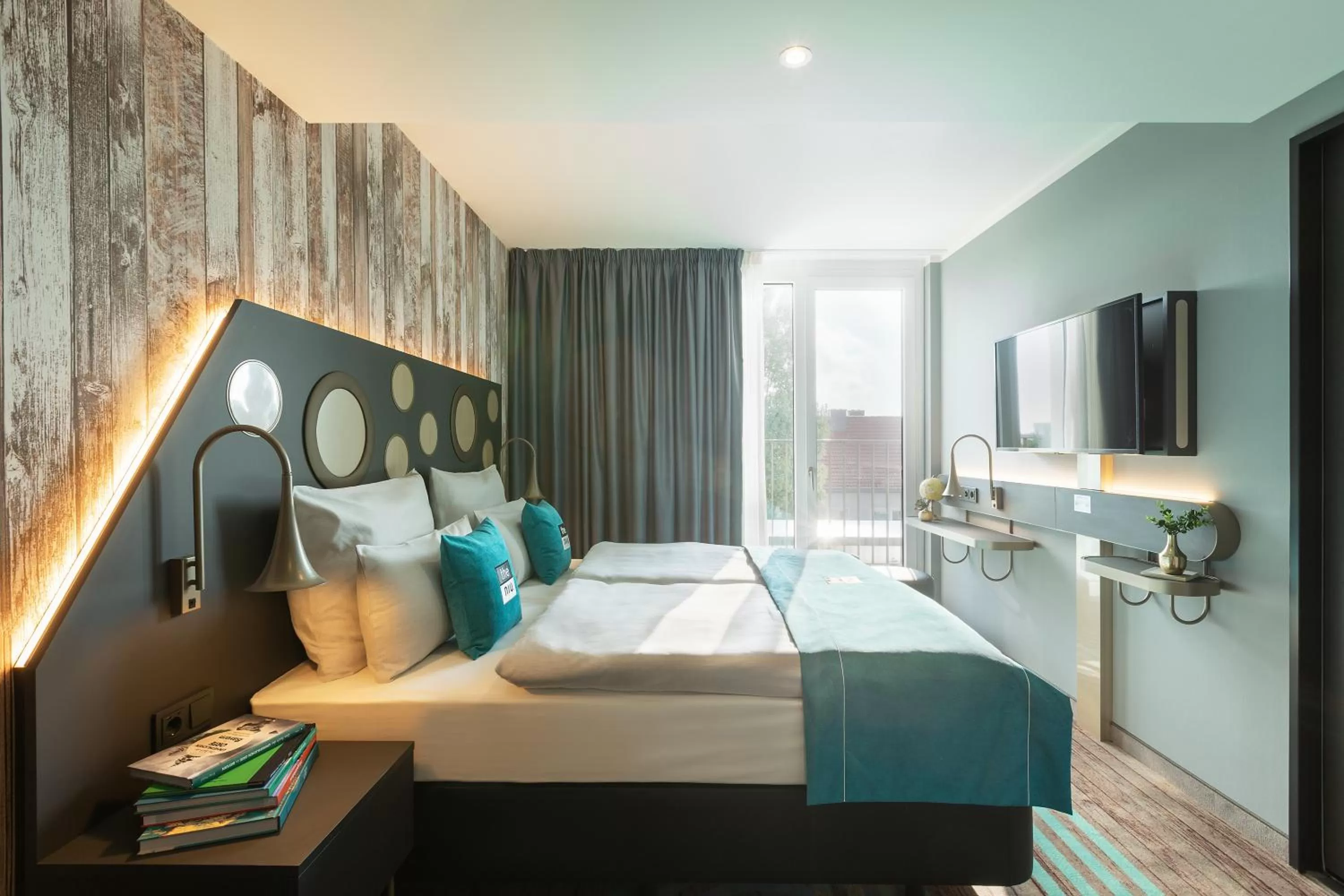 Standard Double Room in Holiday Inn - the niu, Brass Munich Olympiapark by IHG