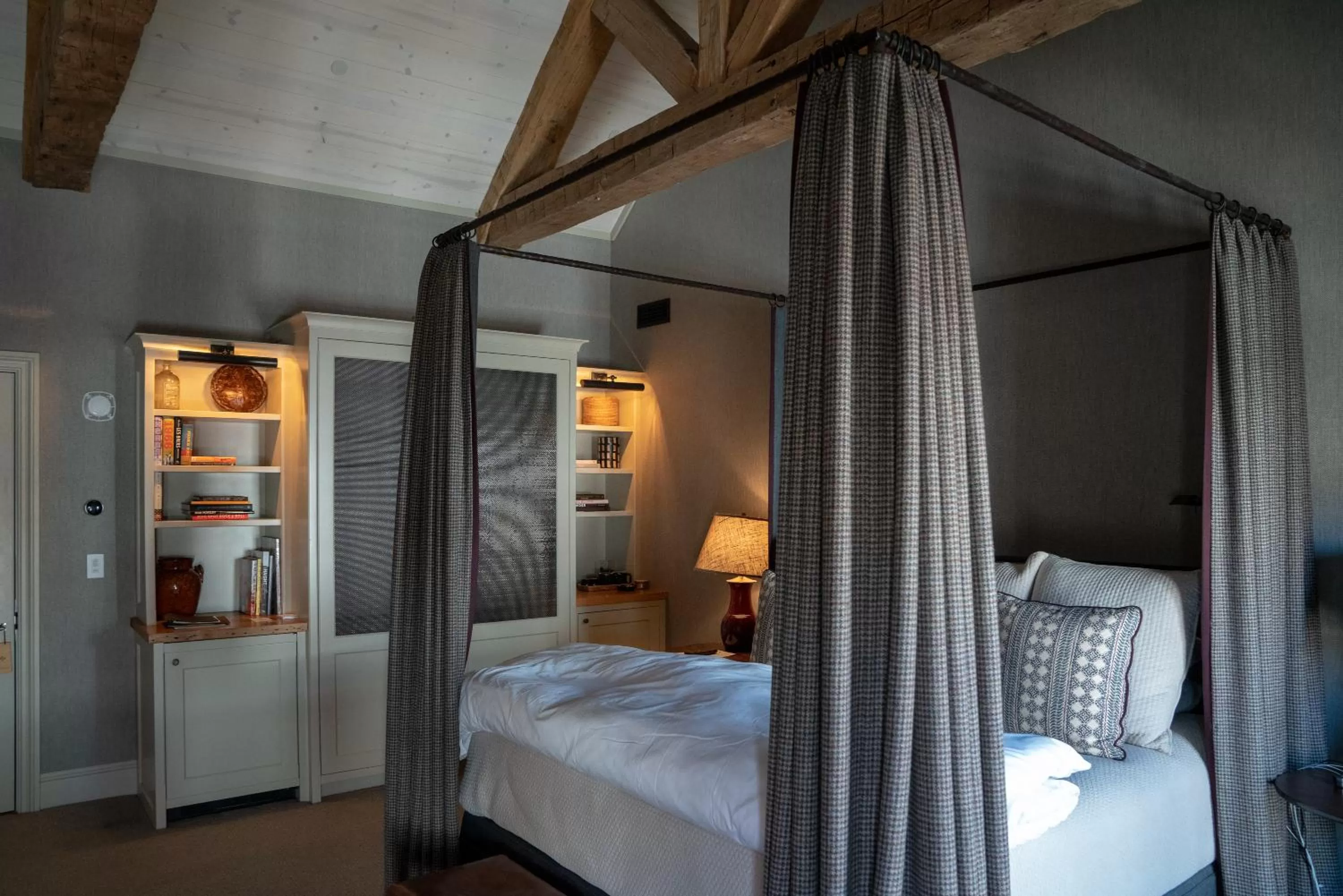 King Suite in Public House Lofts