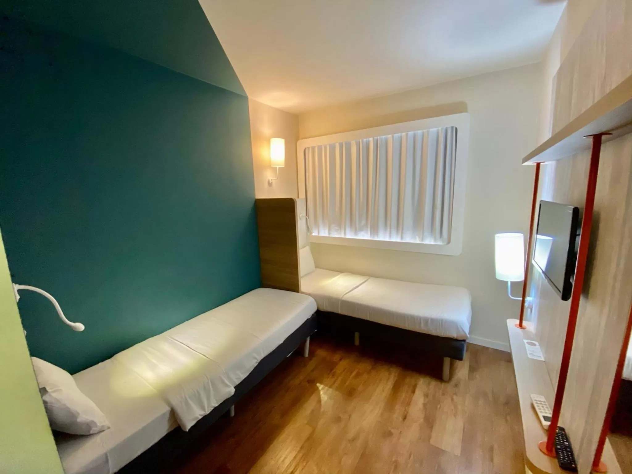 Standard Twin Room in ibis budget Patos de Minas