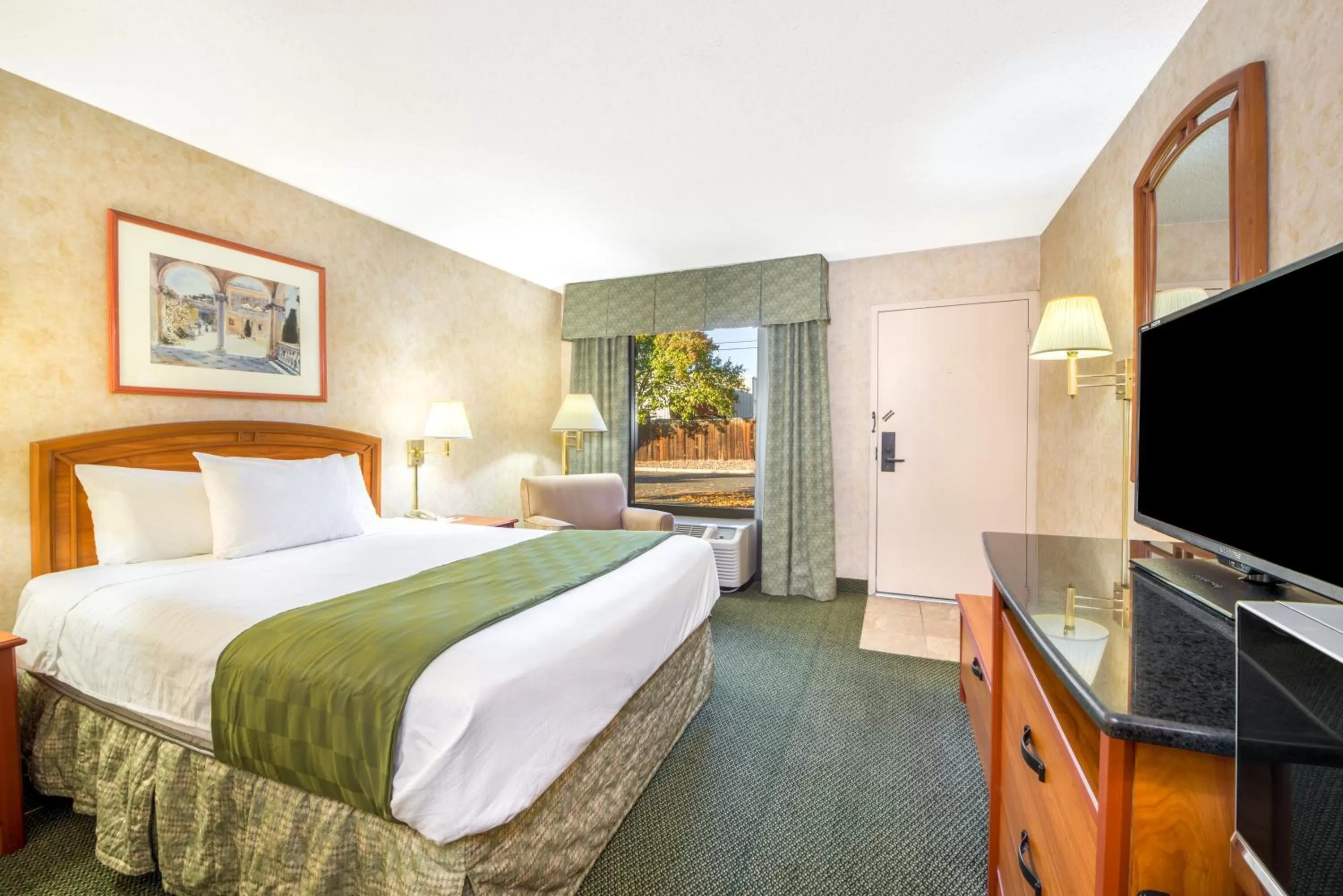 King Room - Non-Smoking in Days Inn & Suites by Wyndham Albuquerque North