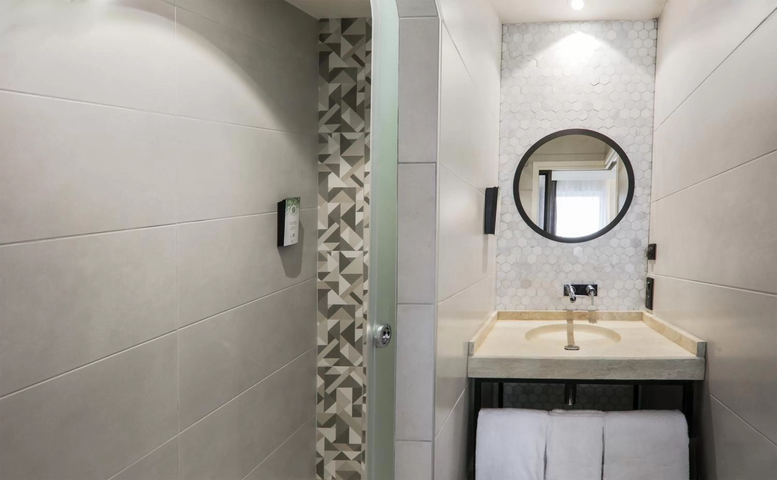 Standard Room with One King Bed, One Double Bed and One Sofa Bed in Campanile Smart Lyon Est - Eurexpo Bron Aviation