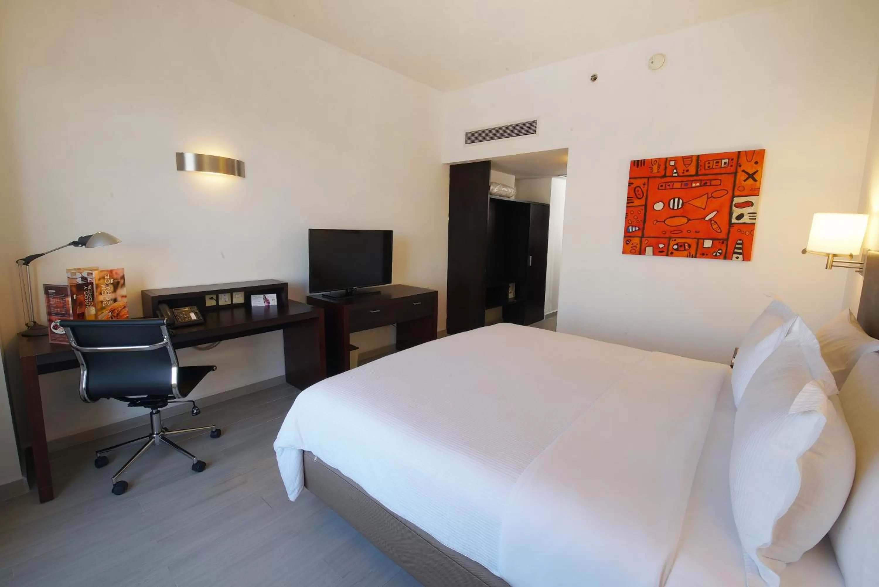 Superior King Room - single occupancy in Fiesta Inn Express Ciudad Obregón