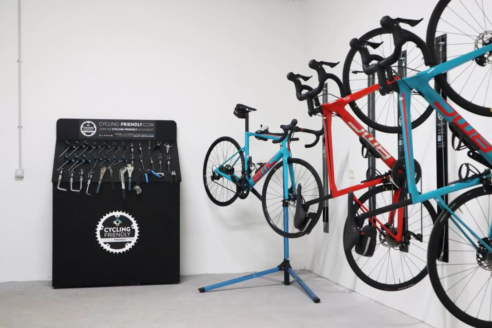 Cycling in Gara Suites Golf & Spa