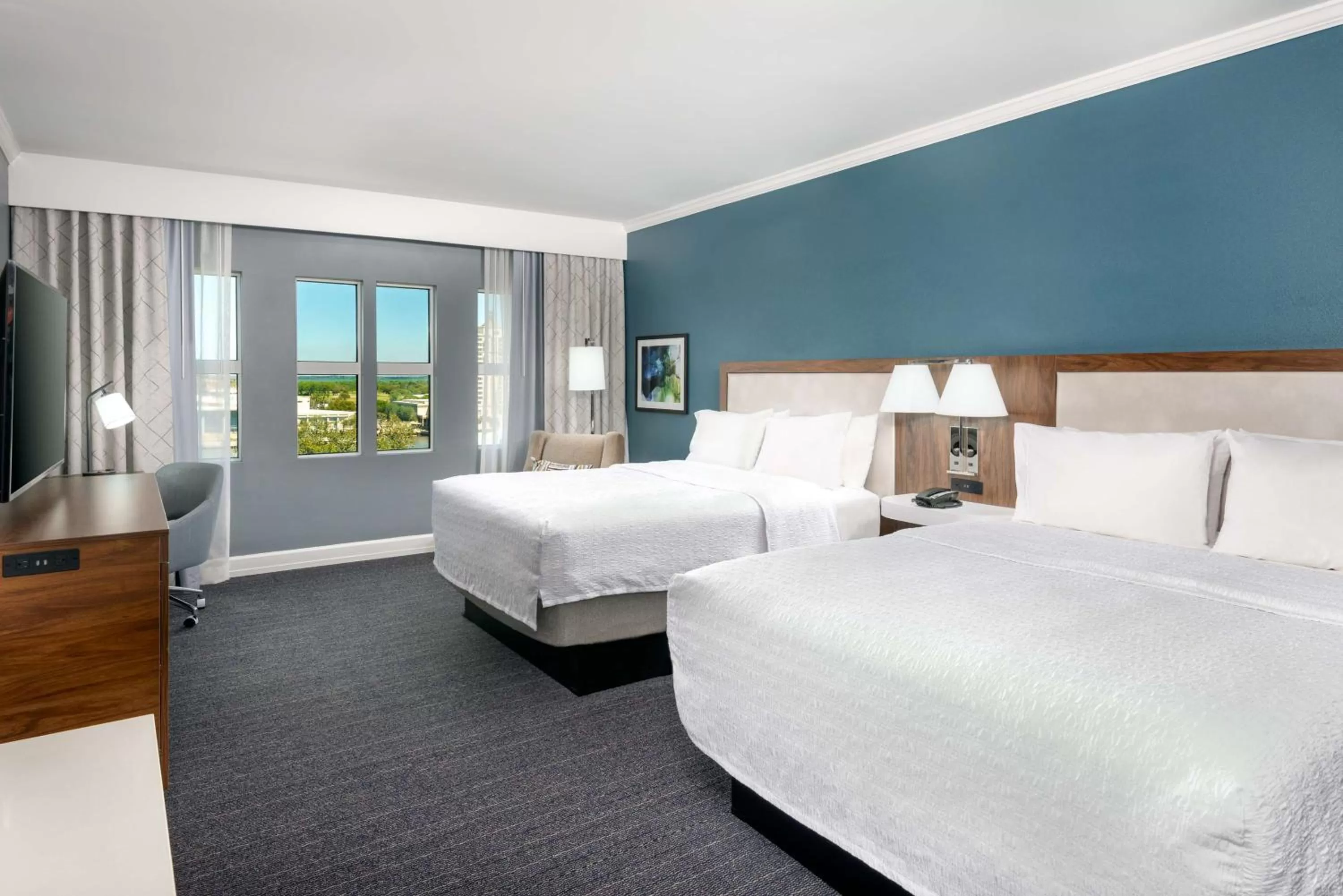 Queen Room with Two Queen Beds with River View - Non-Smoking in Hampton Inn Savannah Historic District