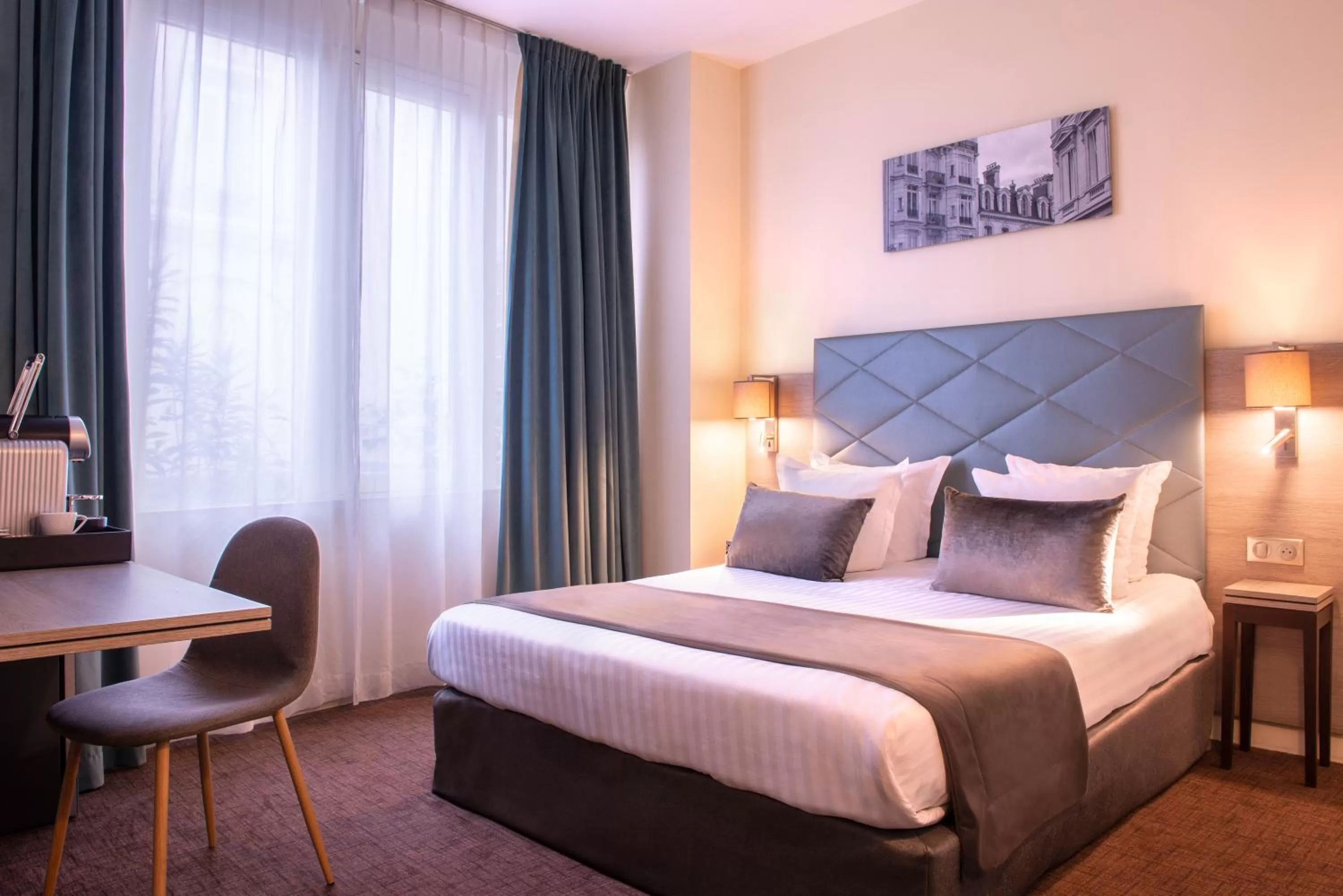 Double Room - Disability Access- Exterior access in Hôtel Aston