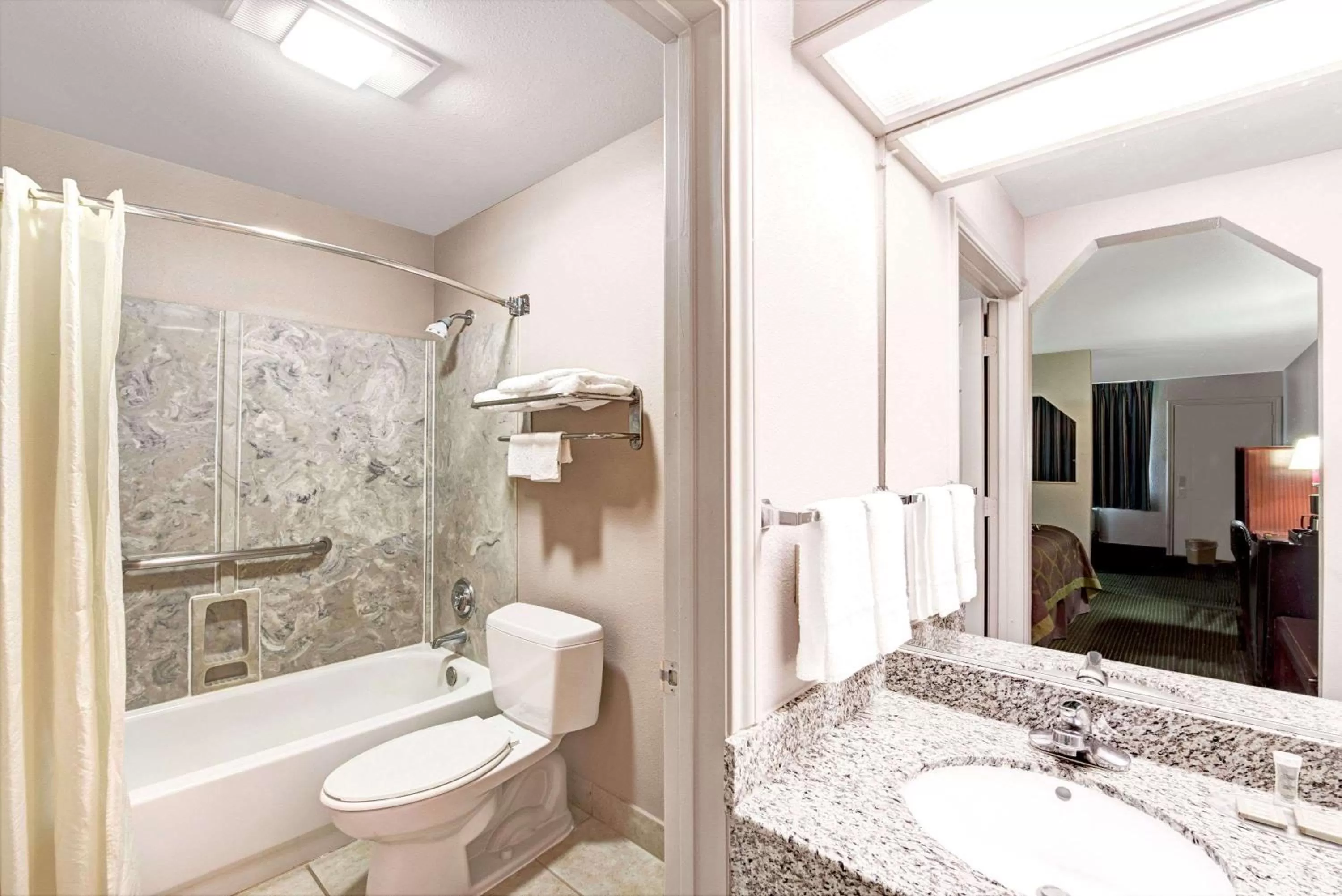 King Studio Suite - Smoking in Super 8 by Wyndham Richardson Dallas