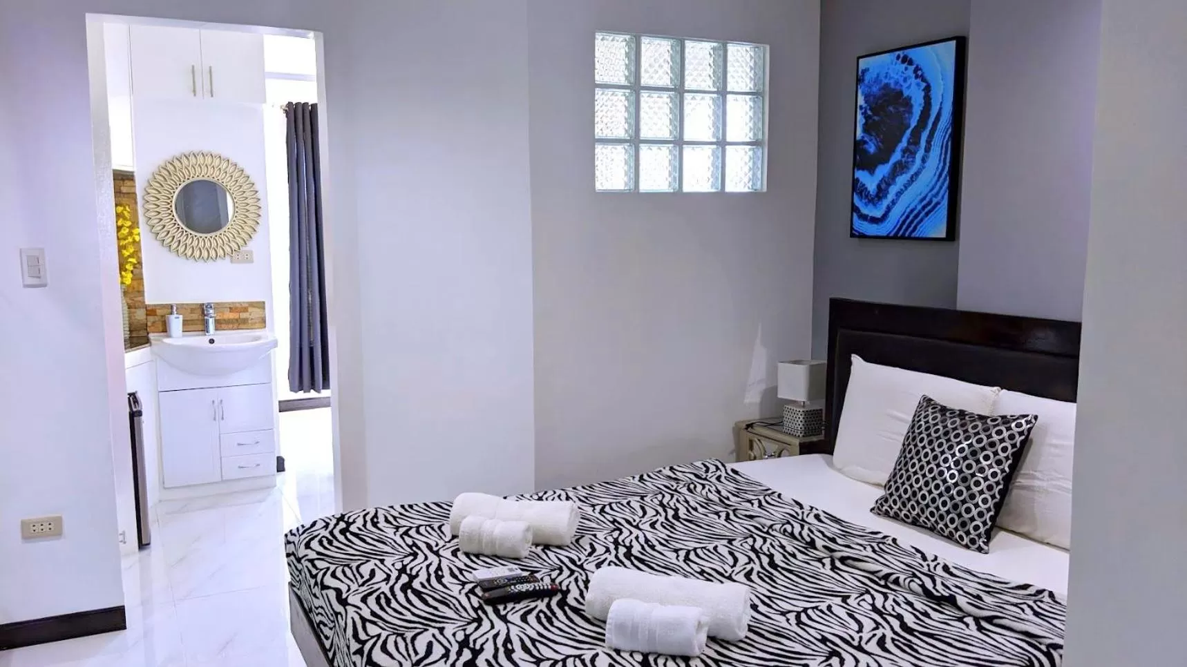 Queen Studio in Bohol South Beach Hotel