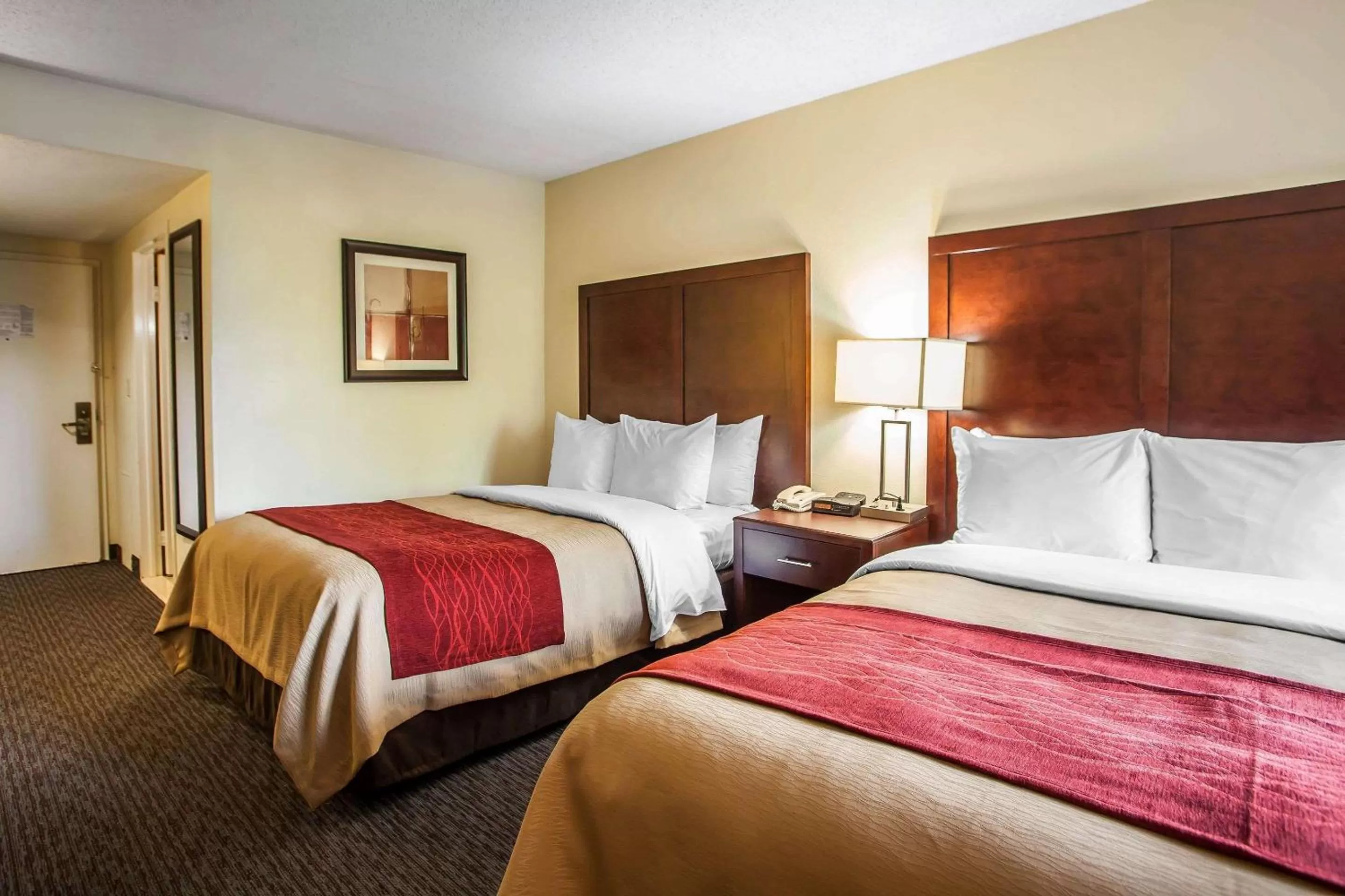 Queen Room with Two Queen Beds in Comfort Inn Feasterville - Trevose