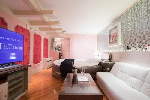 Standard Queen Room in HOTEL PERRIER (Adult Only)